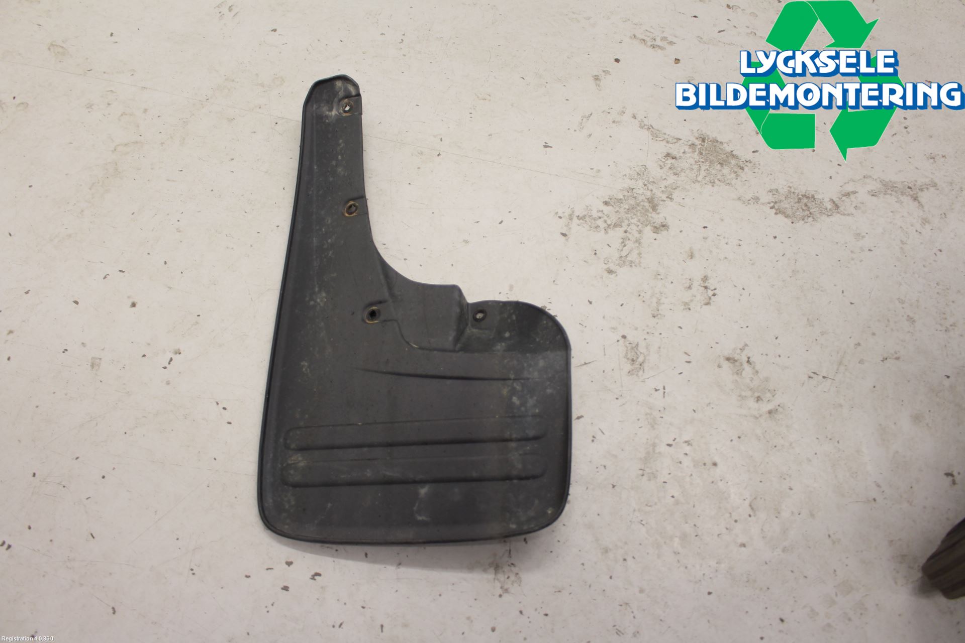 Toyota HILUX 05-16 Stänkskydd