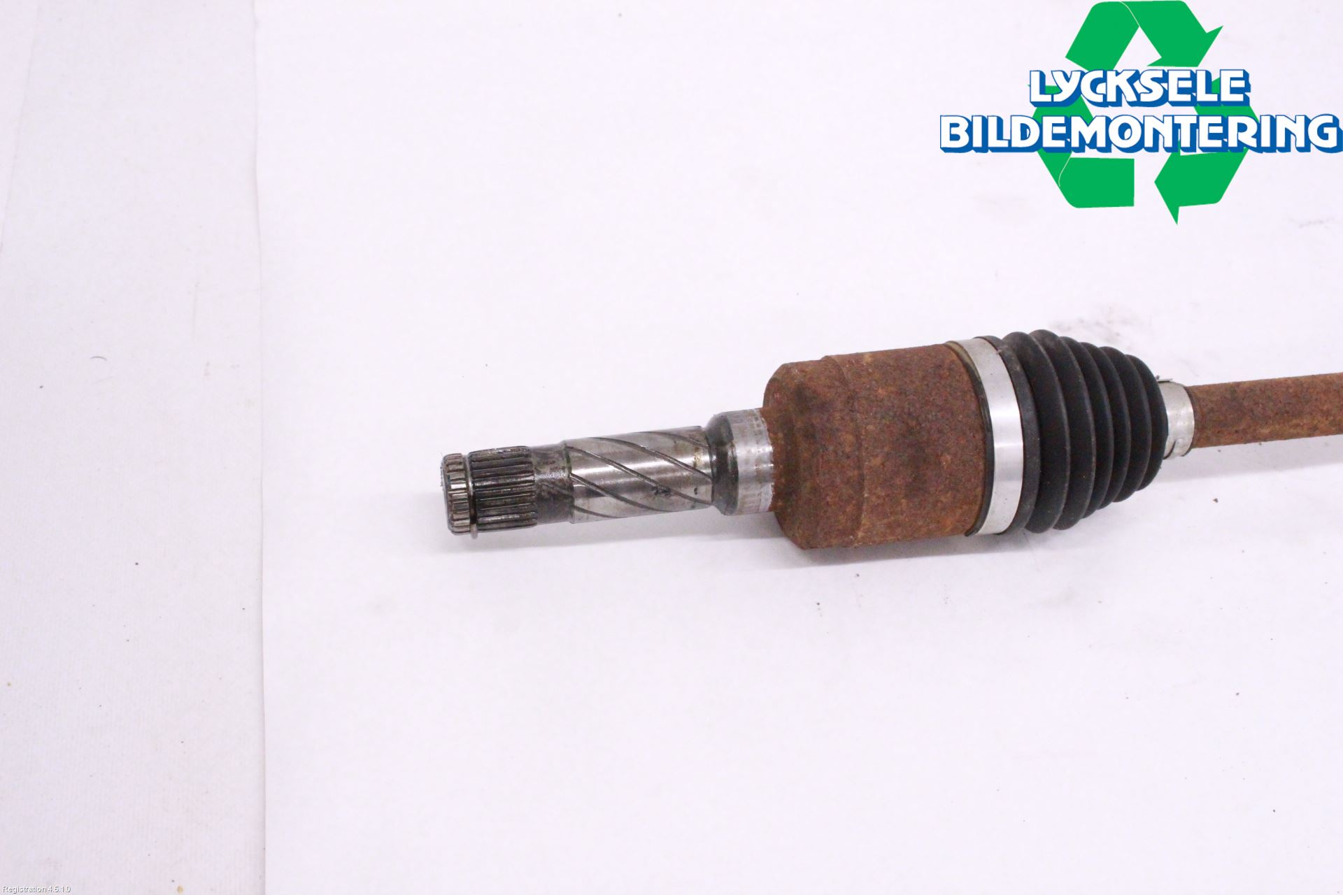 Ford KUGA 17-19 Drivaxel Bak Höger