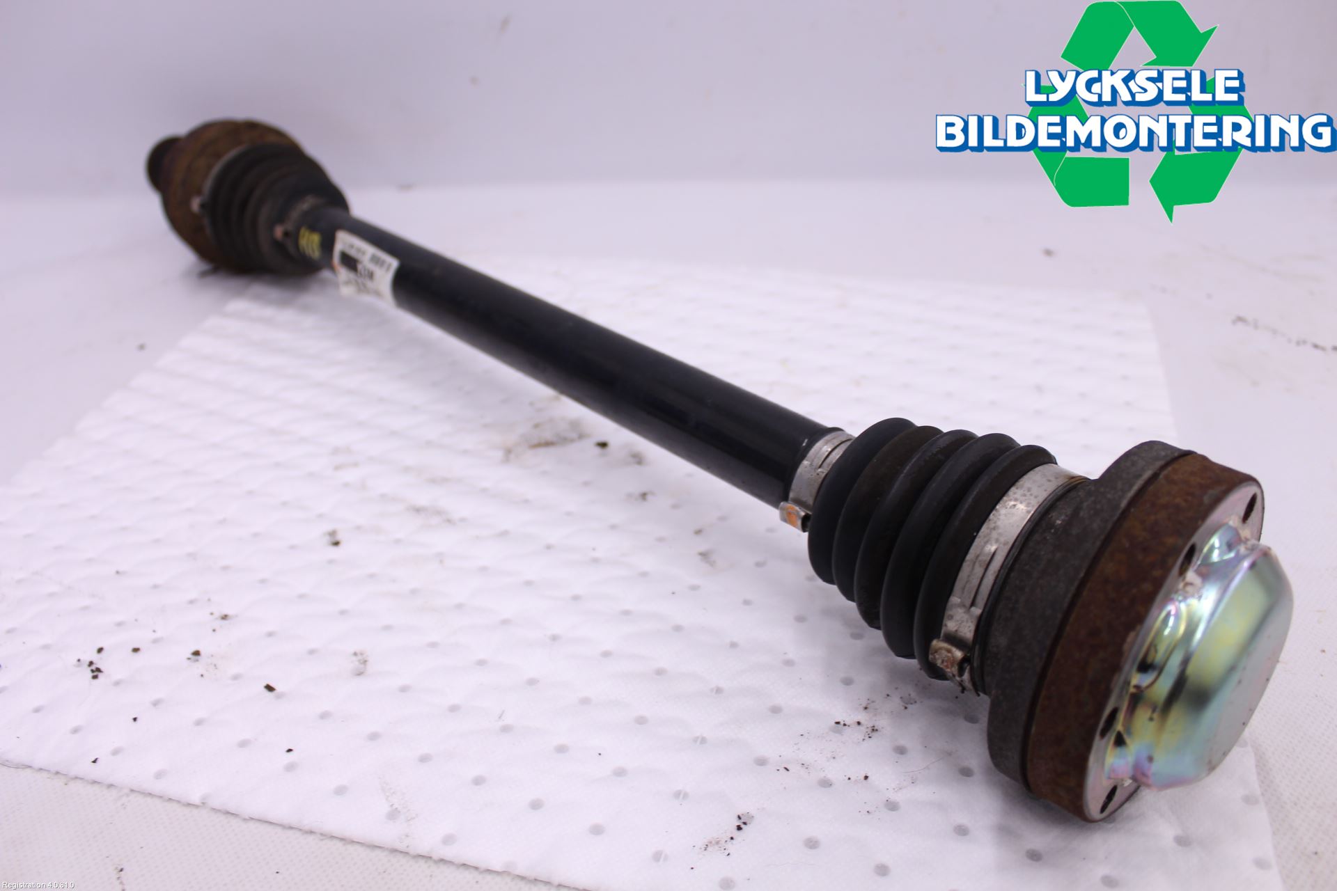 Audi A4 12-15 Drivaxel Bak Höger