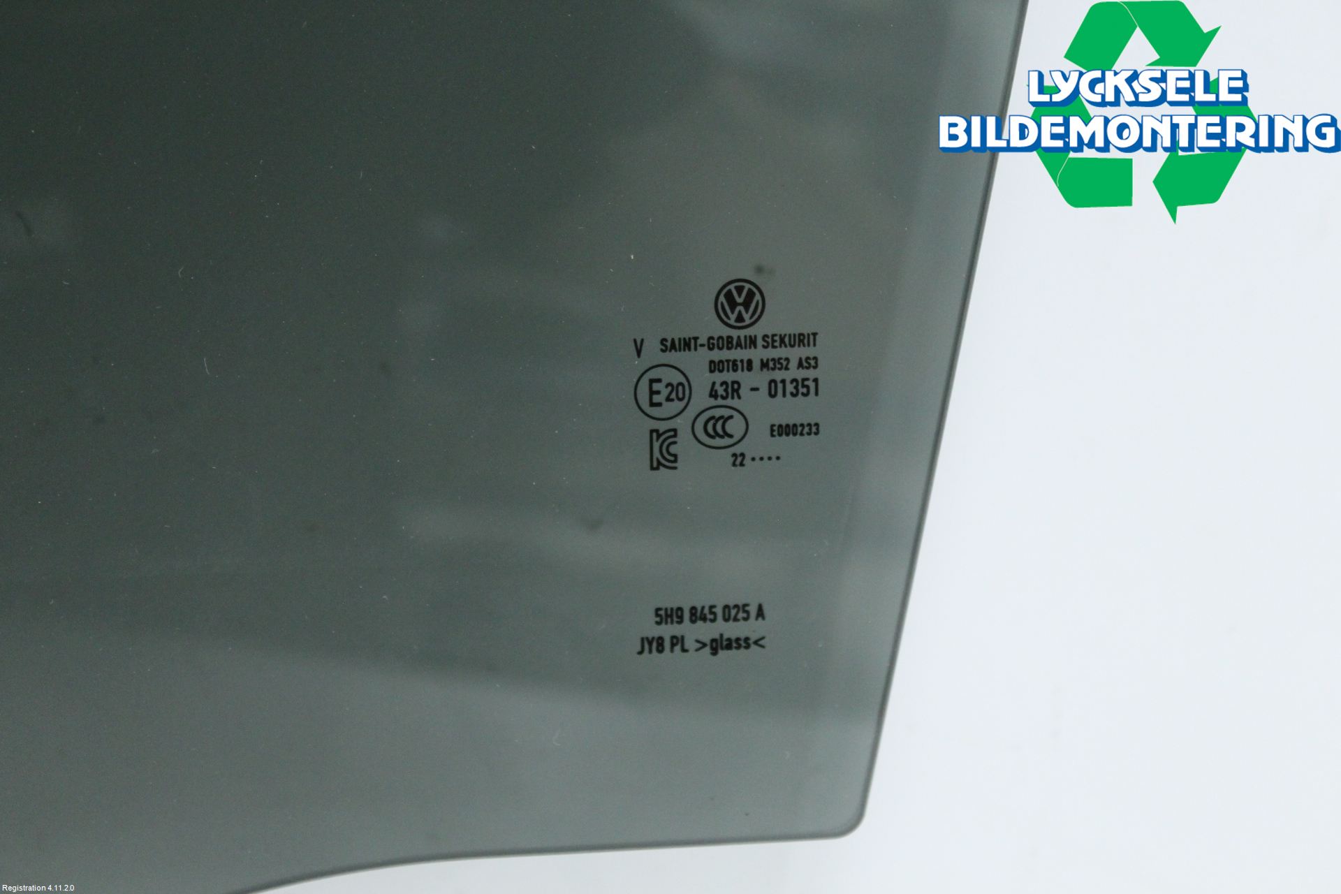 Volkswagen VW GOLF / E-GOLF VIII 20- Dörruta Bak Vänster