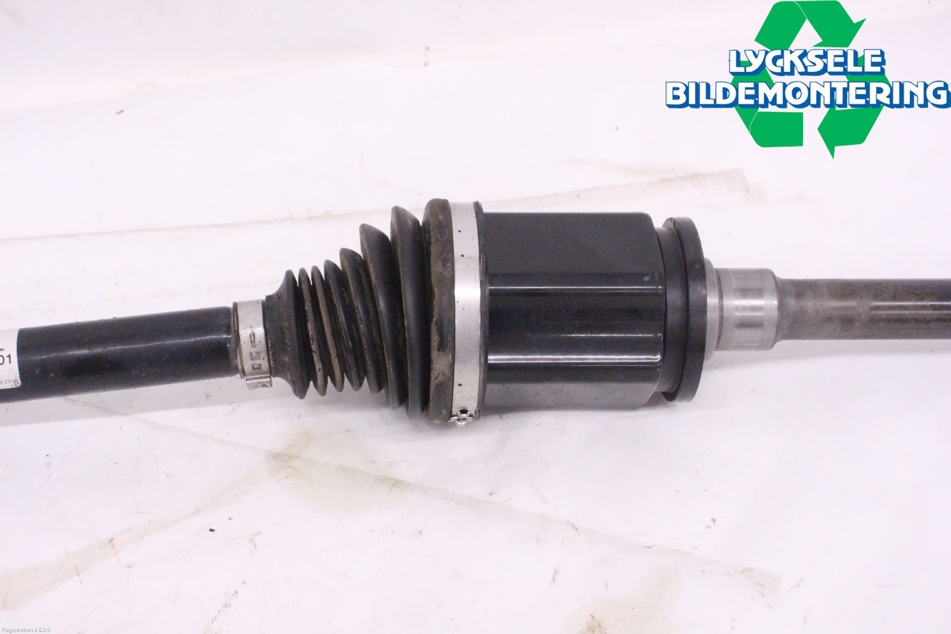 BMW X3 G01 18- Drivaxel Fram Höger