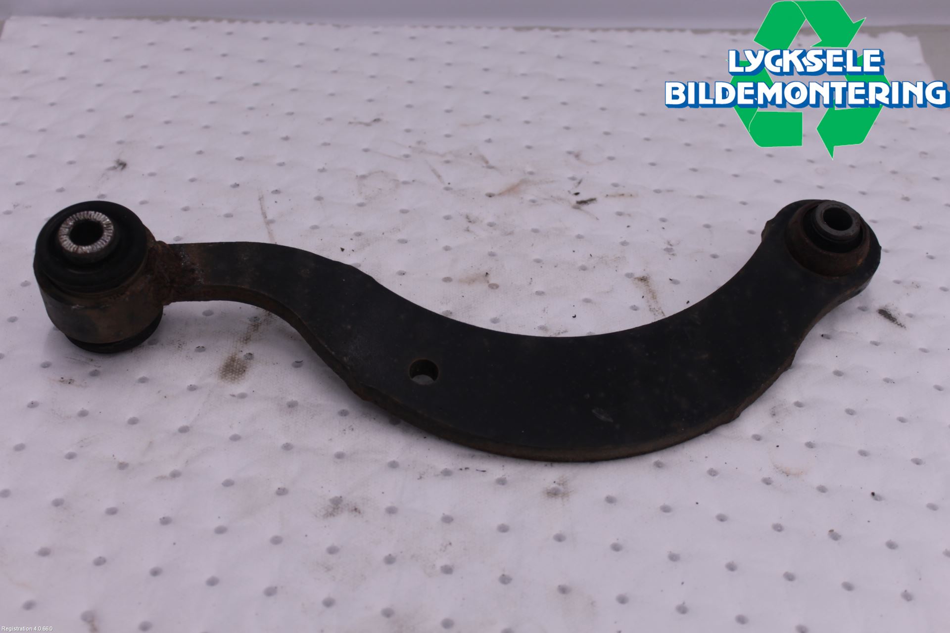 Toyota AURIS 13-19 Bärarm Bak Övre Vänster