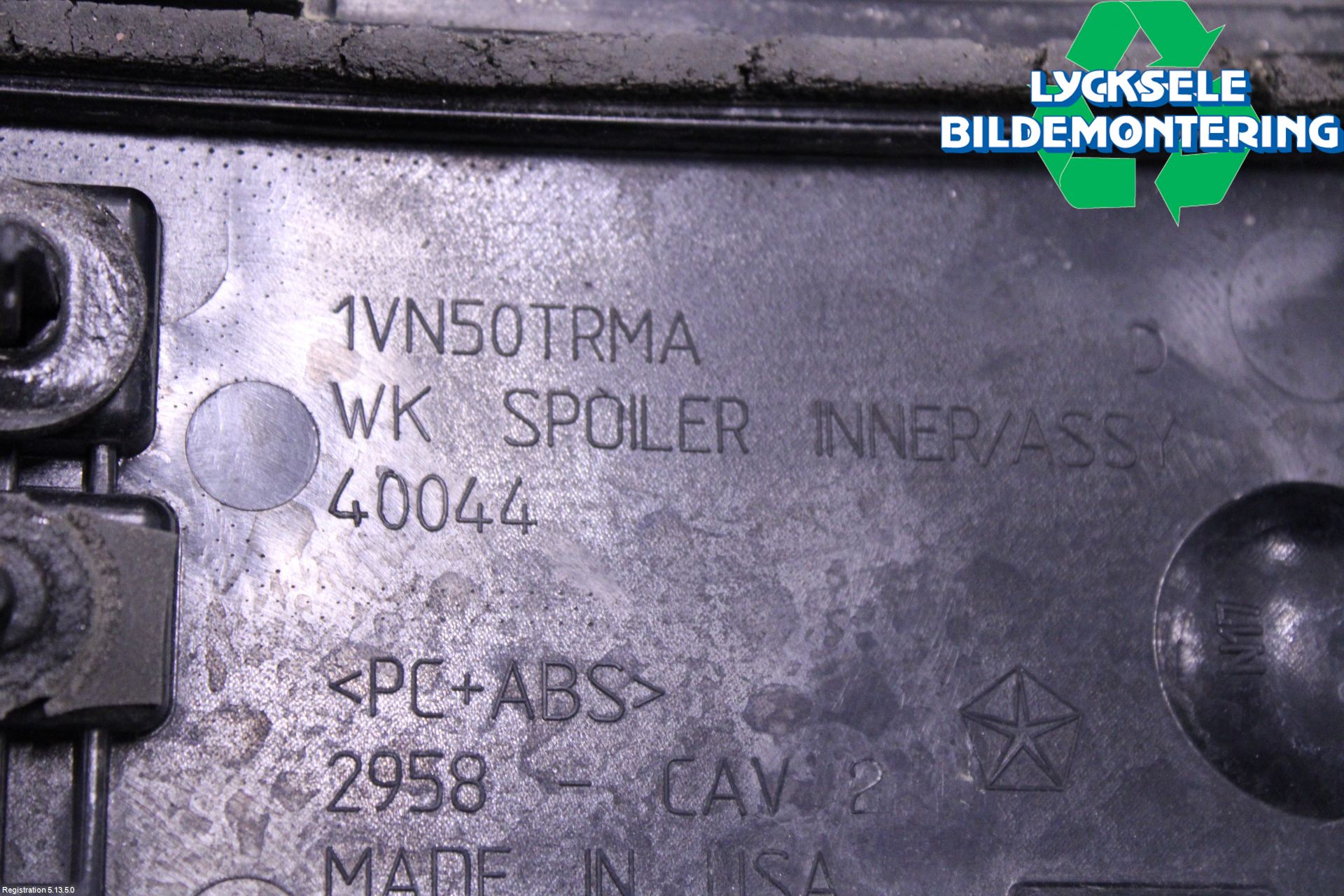 Jeep GRAND CHEROKEE 10-20 Spoiler Baklucka