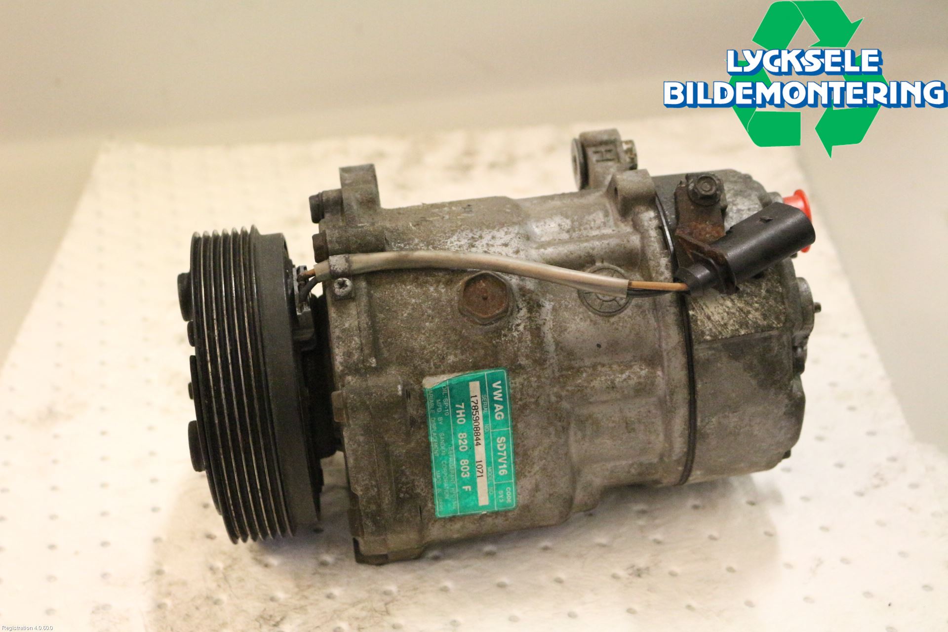 Volkswagen VW CADDY      04-10 Ac Kompressor