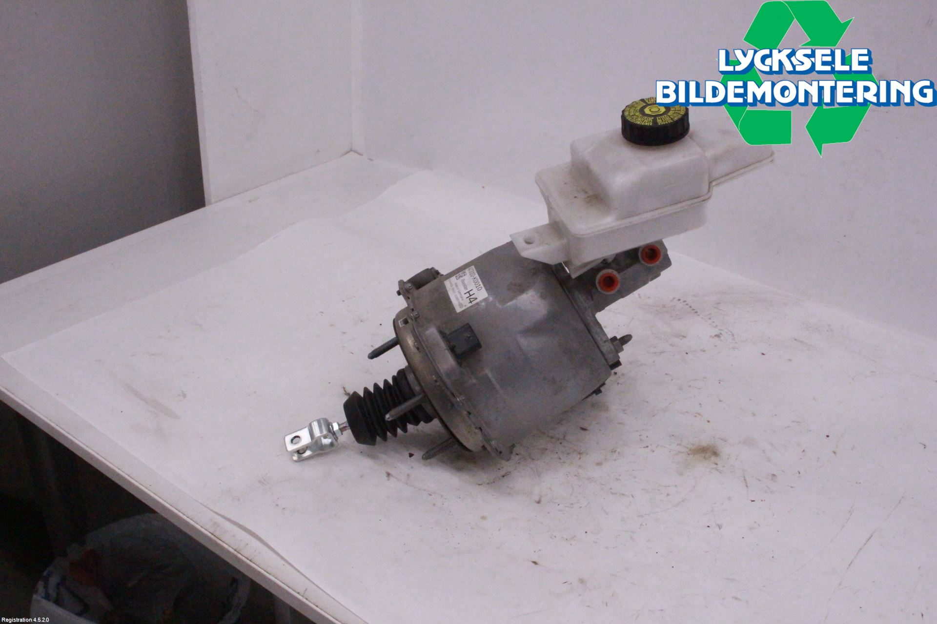 Toyota YARIS XP21 20- Bromsservo