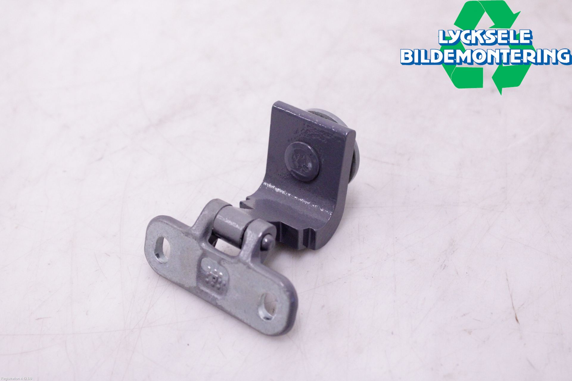 Cupra FORMENTOR 21- Bakluckegångjärn Hö