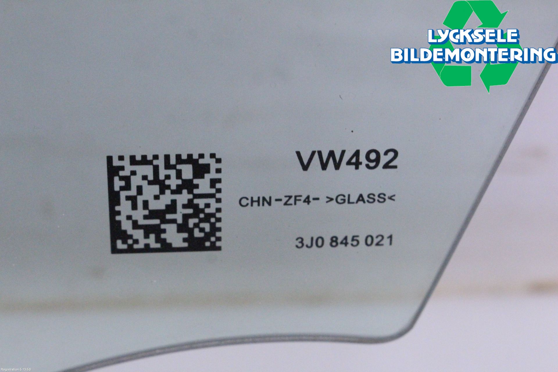 Volkswagen VW PASSAT 24- Dörruta Fram Vänster