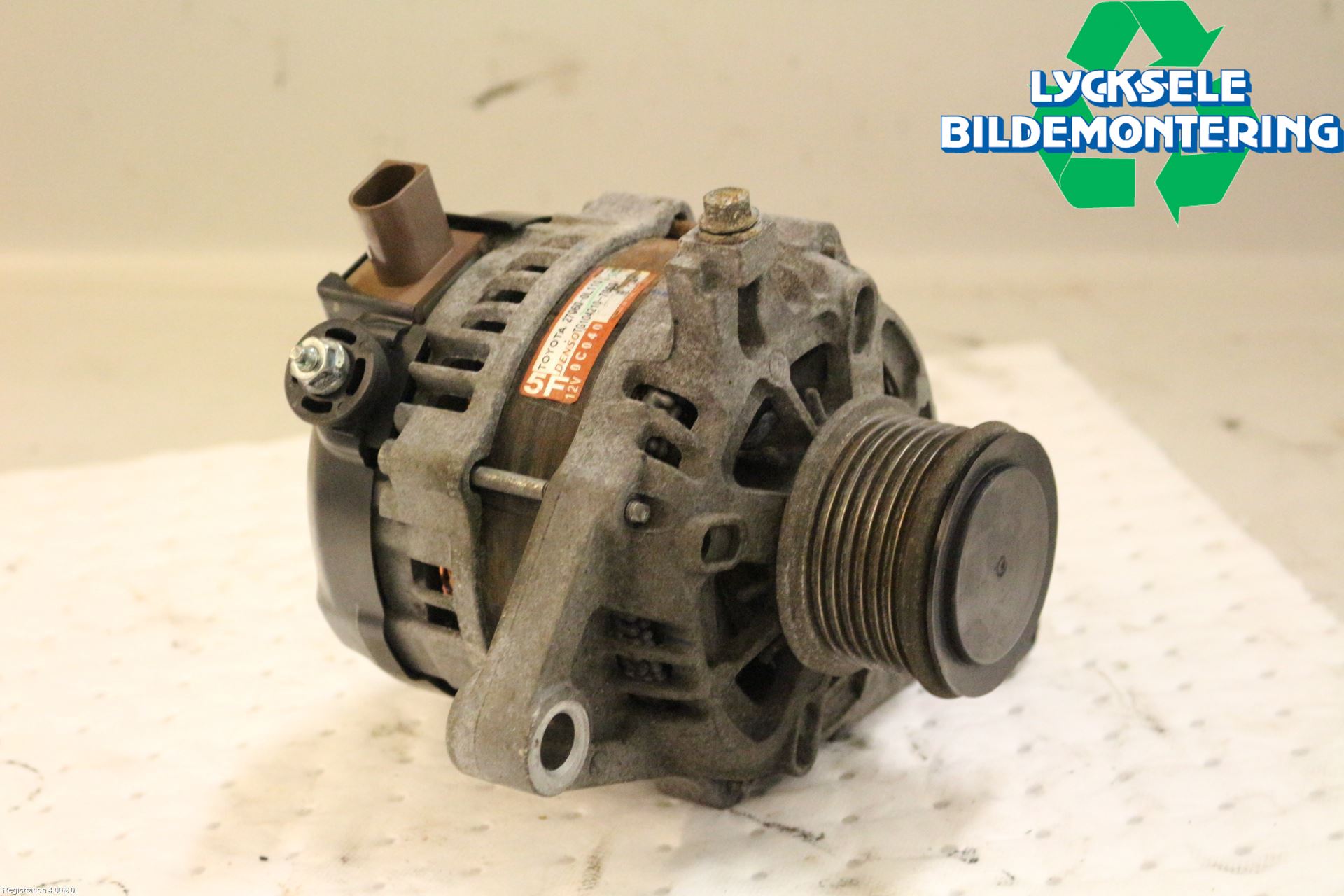 Toyota HILUX 16- Generator