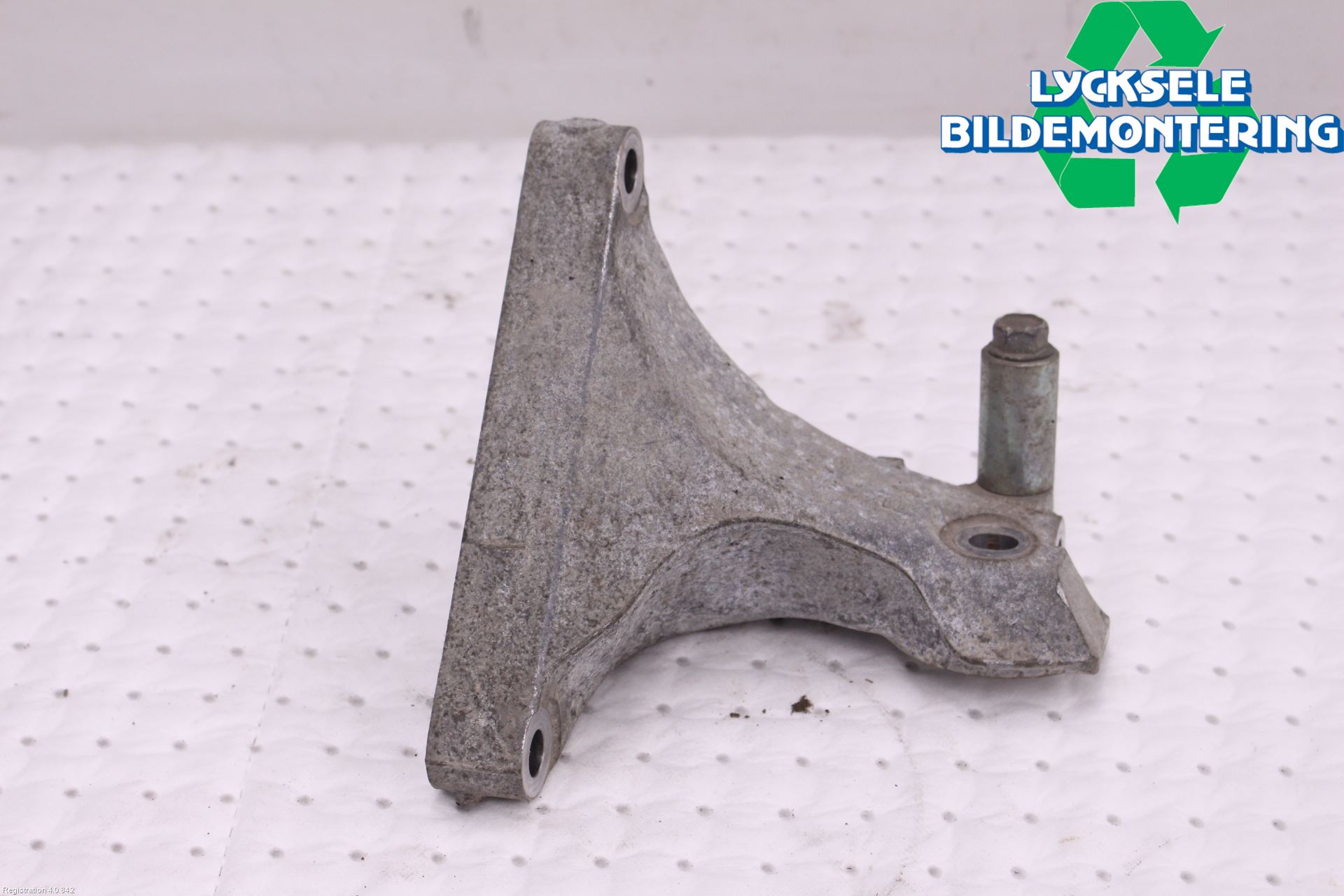 Subaru OUTBACK 10-15 Växellådsfäste