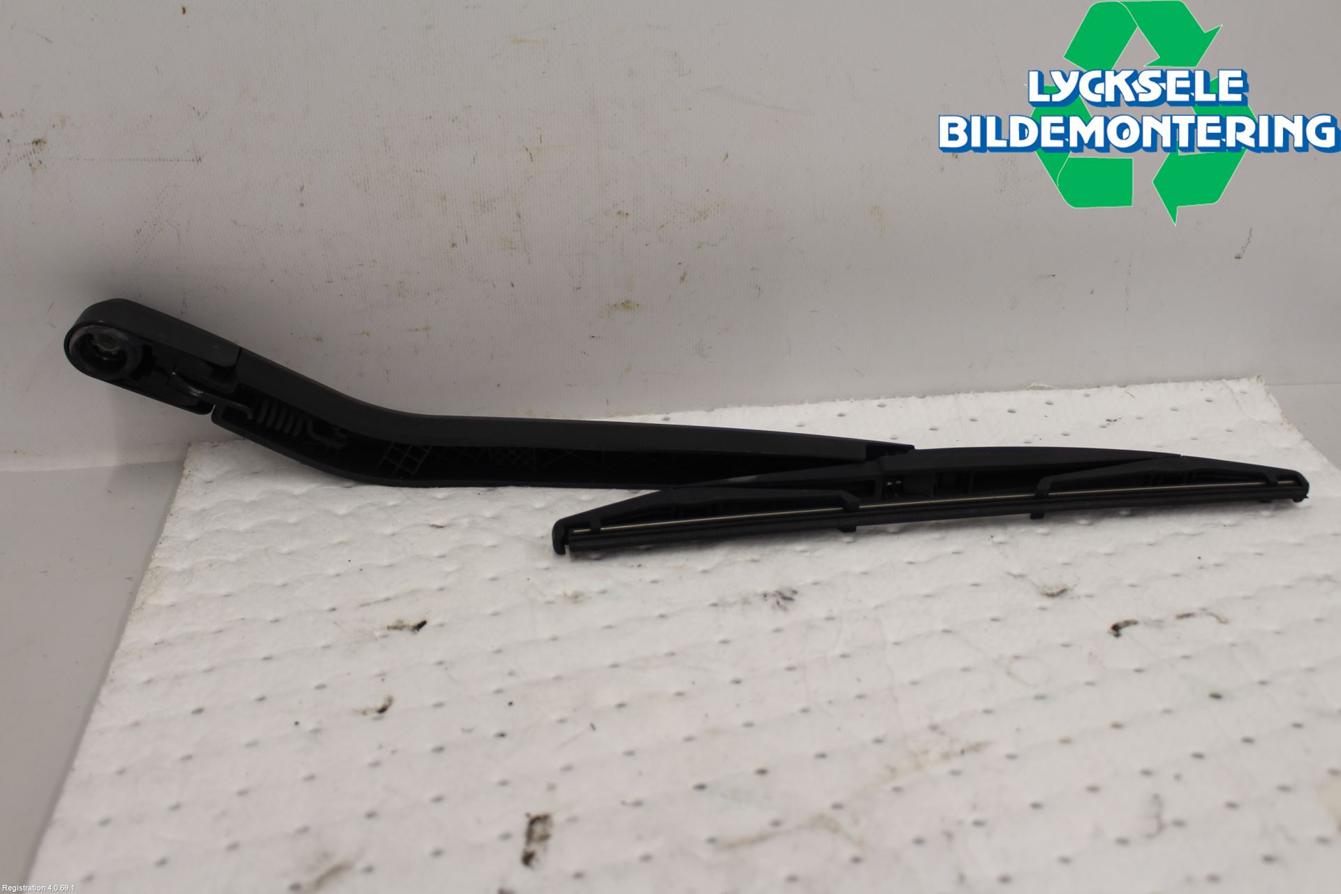 Hyundai i20 PB 09-14 Torkararm-Bakruta