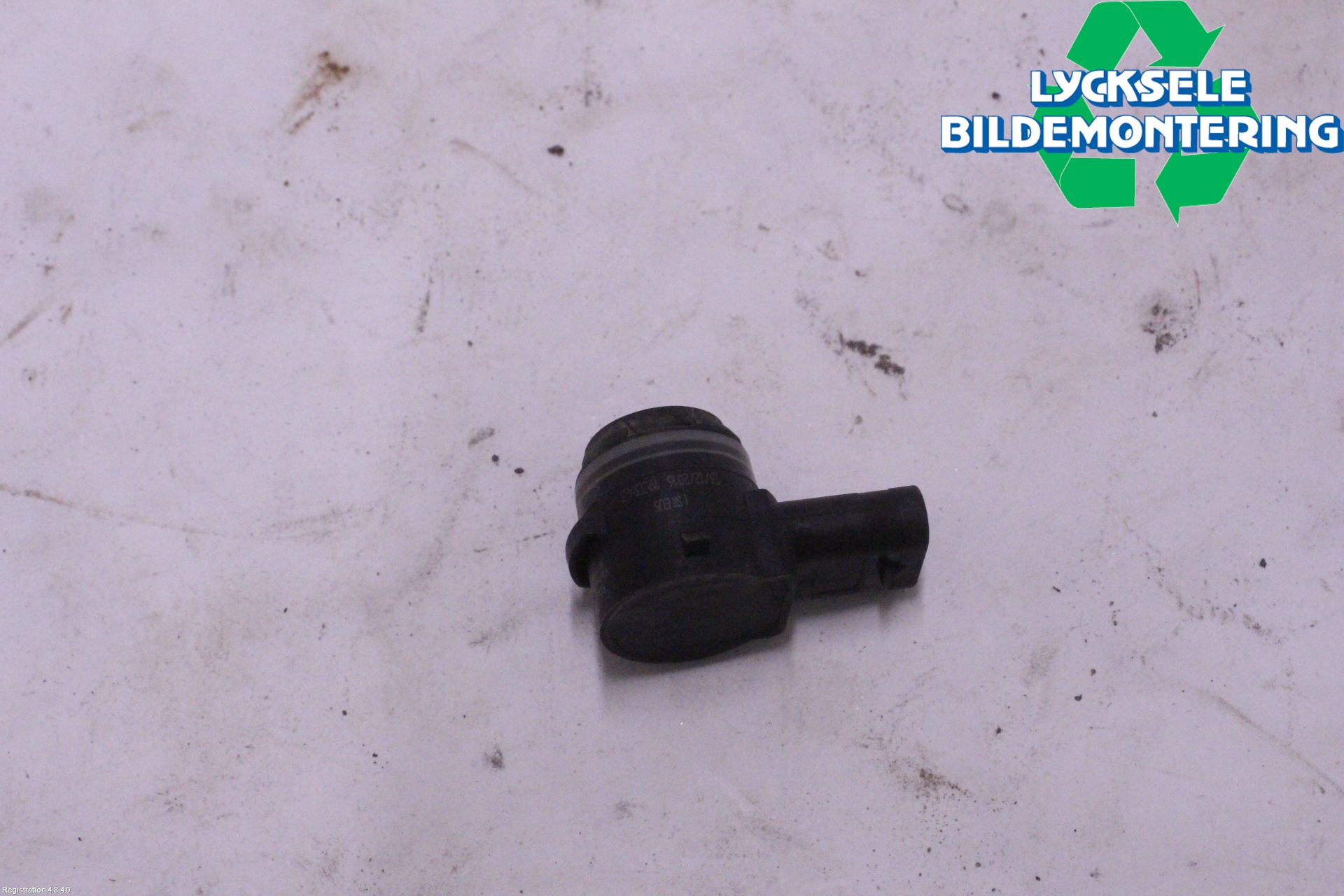 Skoda SUPERB 16-24 Parkeringshjälp Frontsensor