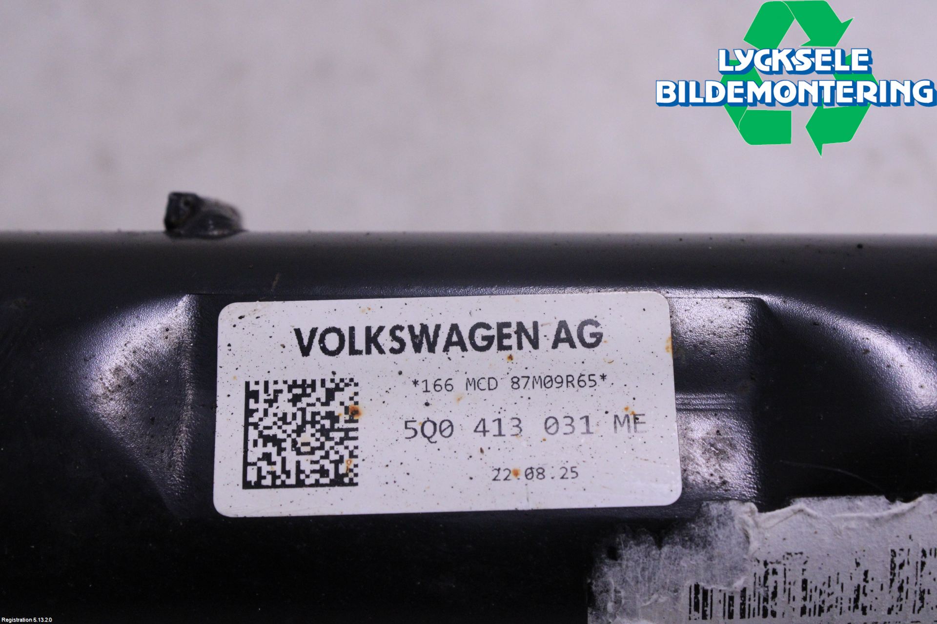 Volkswagen VW T-ROC 18- Fjäderben Fram Höger