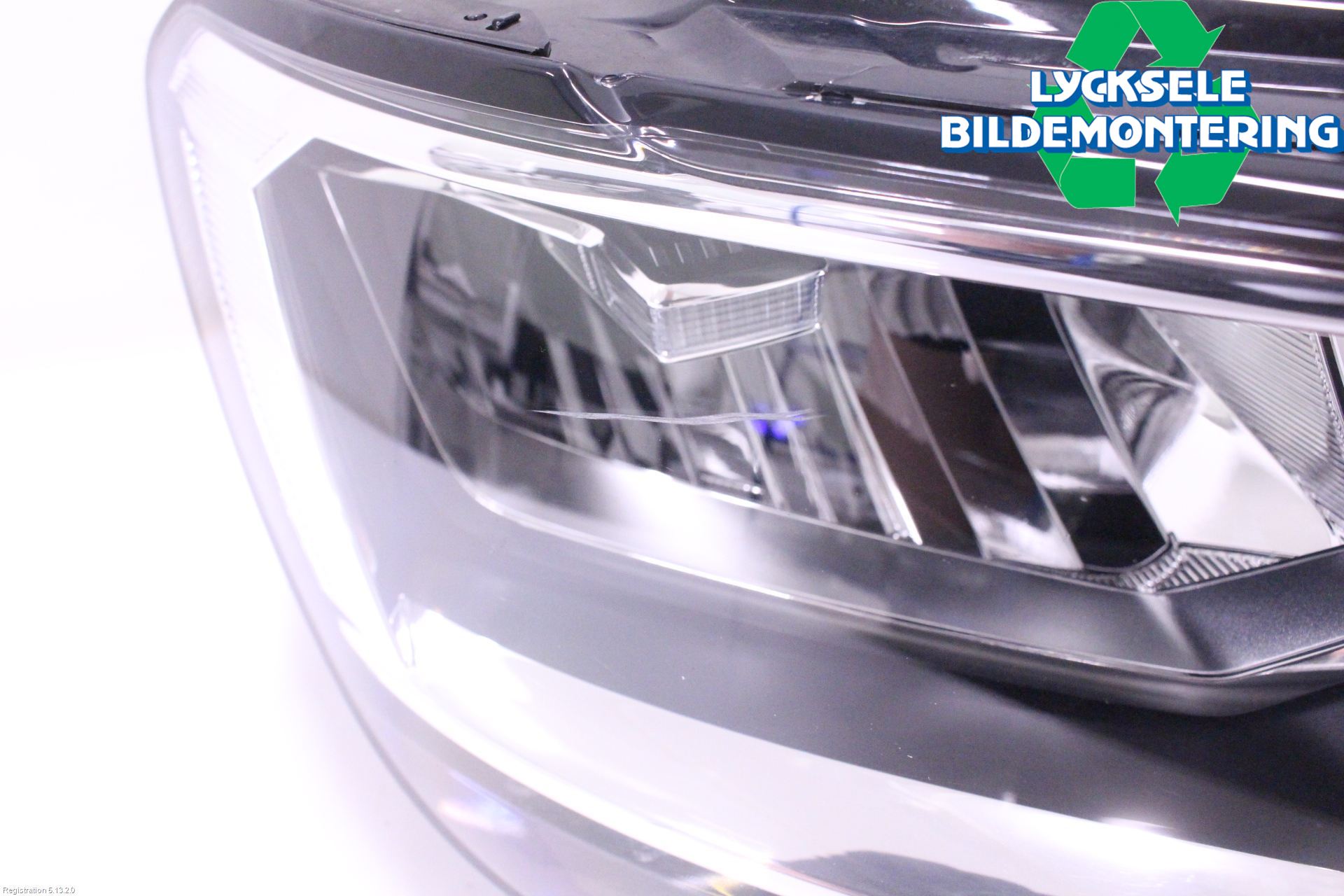 Volkswagen VW TIGUAN 16-24 Strålkastare Höger