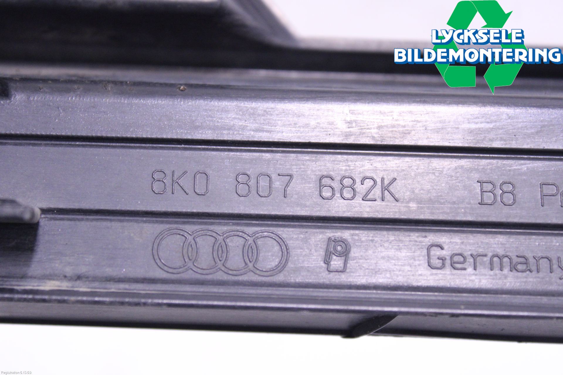 Audi A4 12-15 Dimljussarg Fram