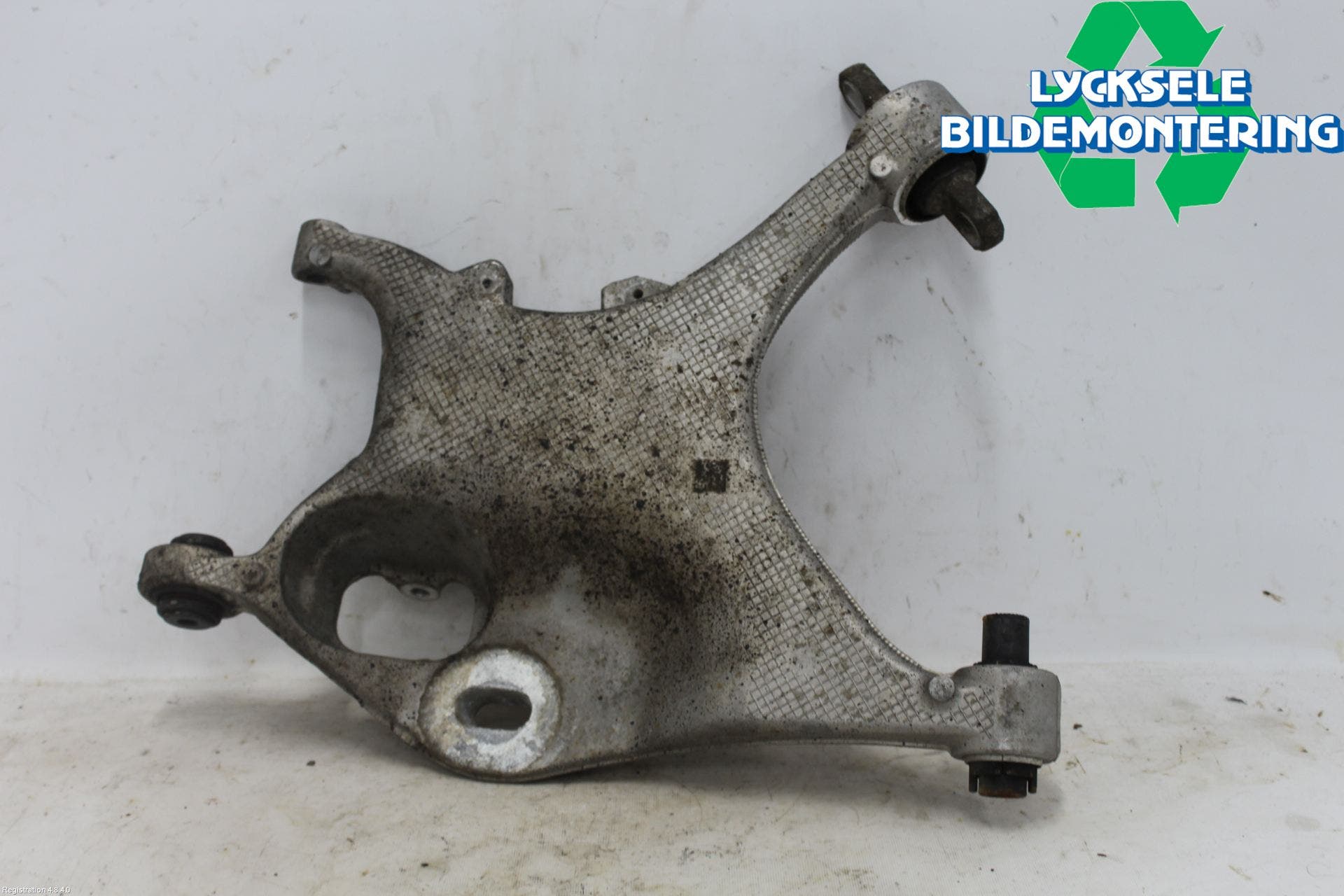 Volvo V90 17->> Bärarm Bak Vänster