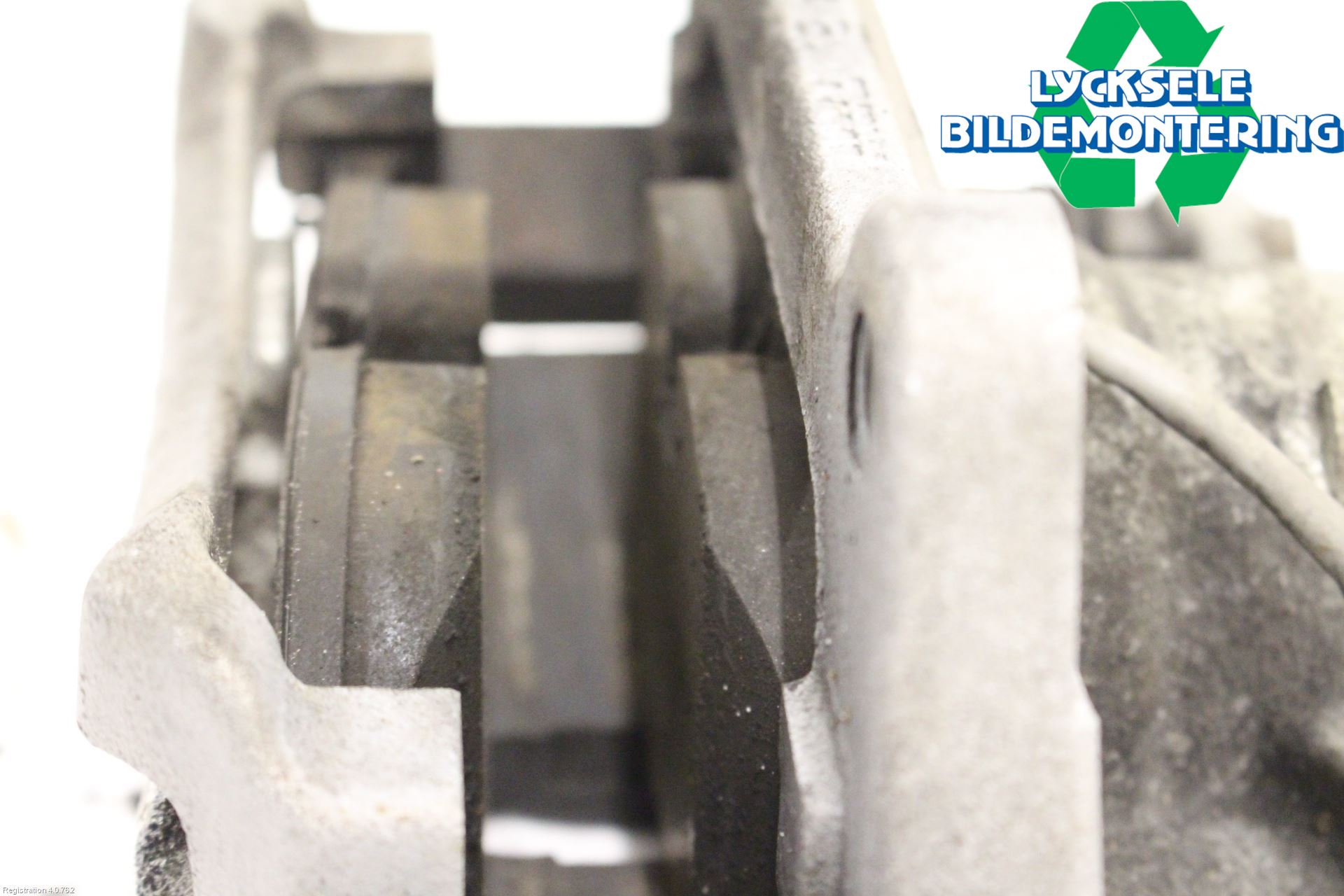 Audi A3/S3 8Y 21- Bromsok Fram Höger