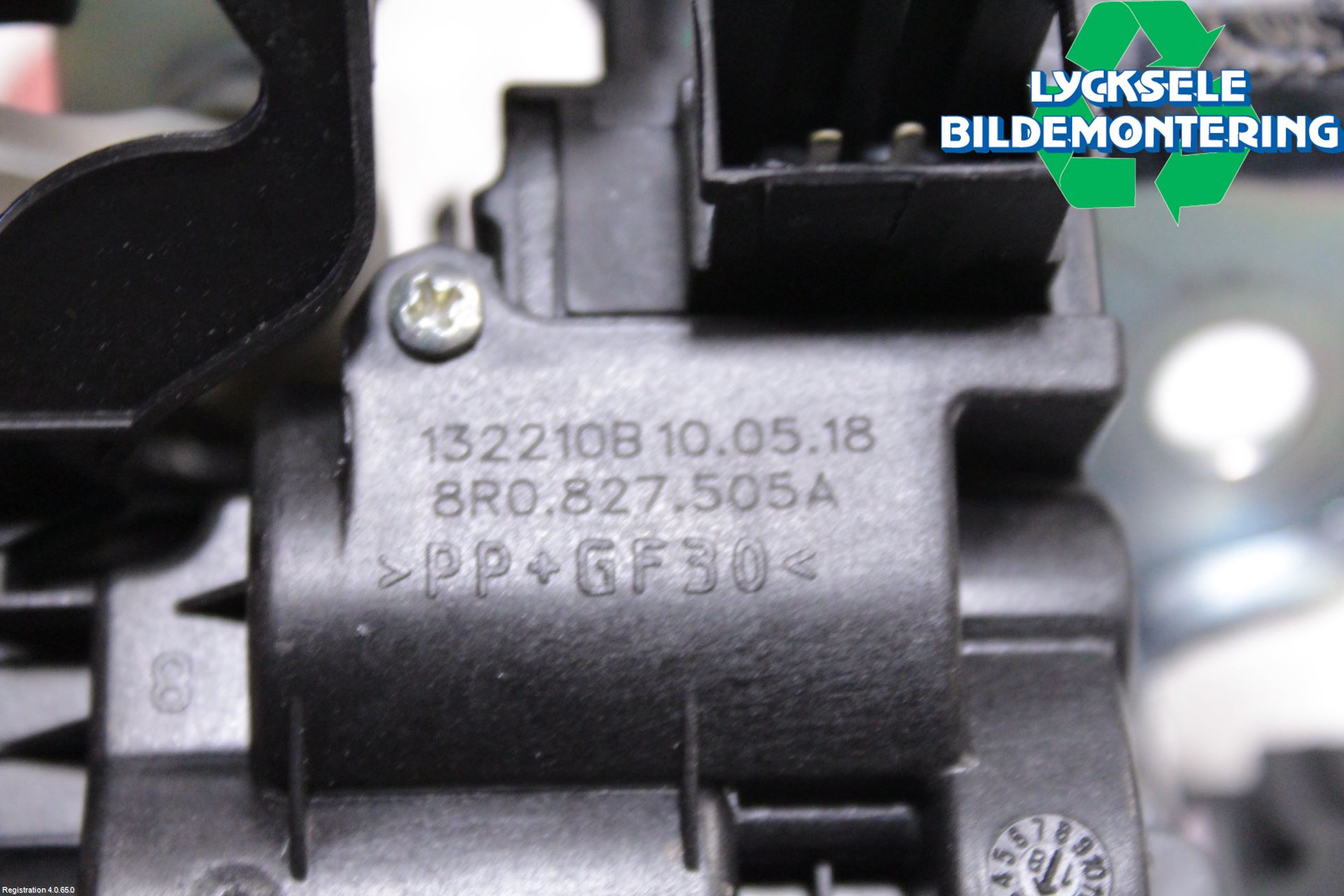 Audi A6 ALLROAD 12-18 Låskista Baklucka