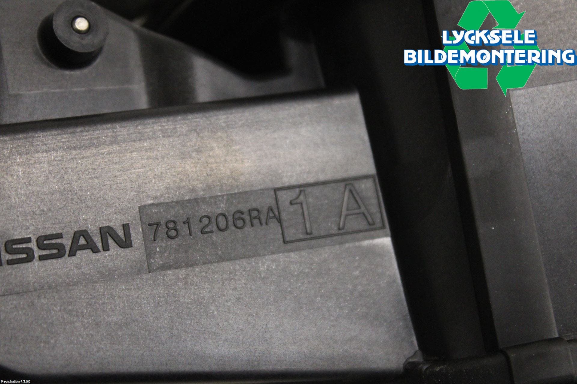 Nissan X-TRAIL T33 22- Tanklucka