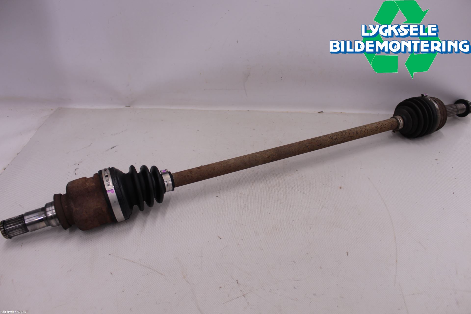 Toyota AYGO 06-14 Drivaxel Bak Höger