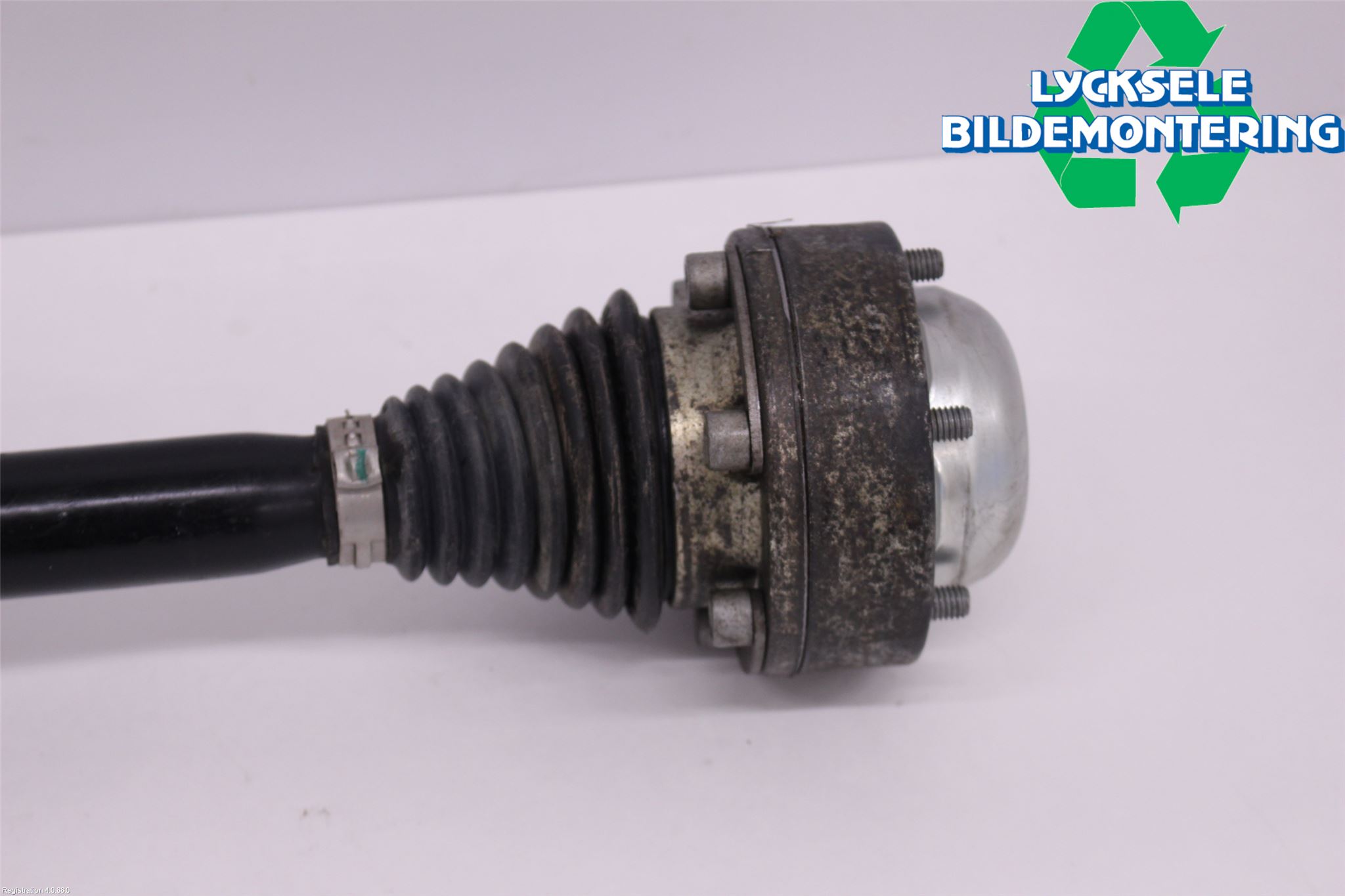 Audi A4 ALLROAD 17- Drivaxel Bak Vänster