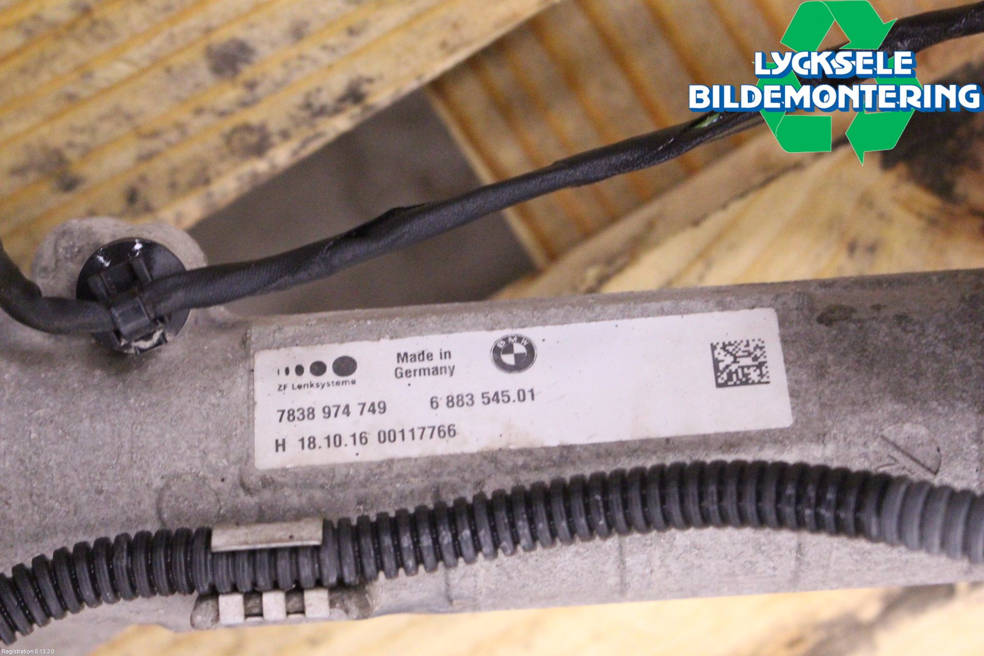 BMW 5 F10/F11/F18 09-17 Styrväxel-Snäcka Elektrisk