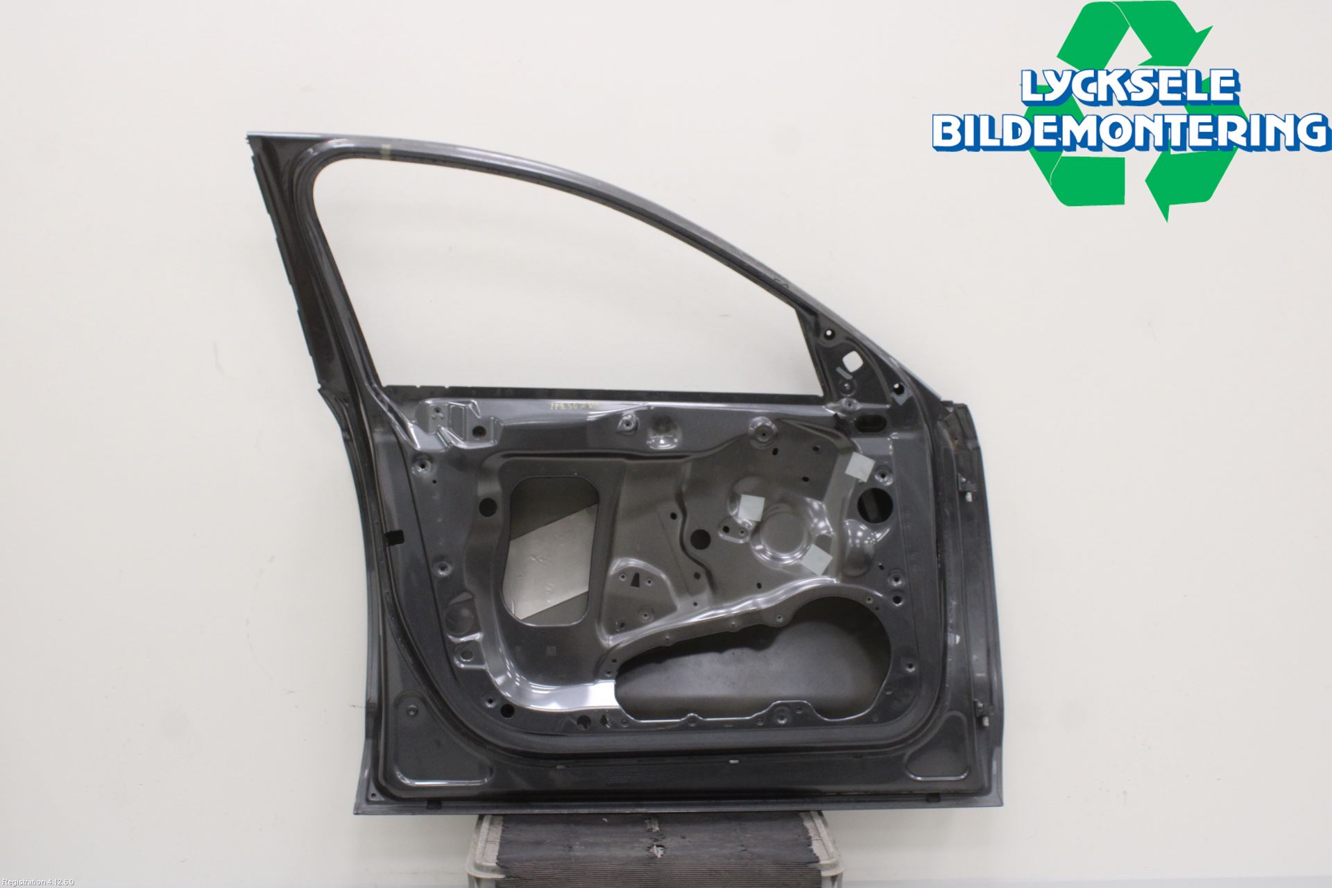 Audi A6 ALLROAD 12-18 Dörr Fram Vänster