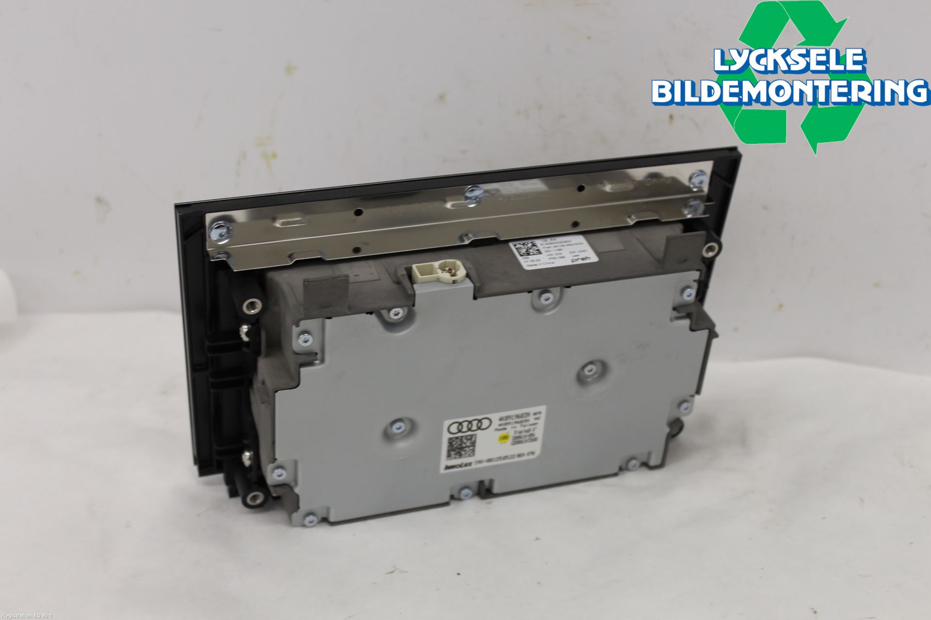 Audi A6 F2/C8 19- Bildskärm