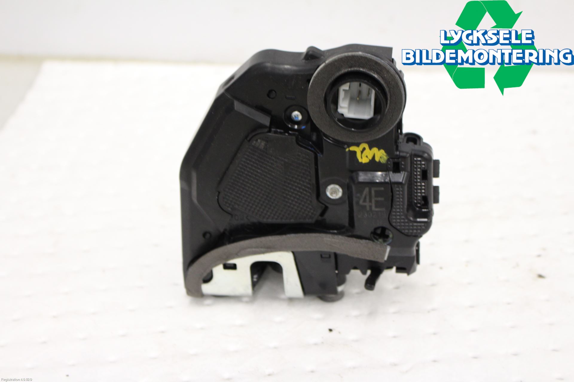 Toyota COROLLA 19- Låskista-Dörrlås