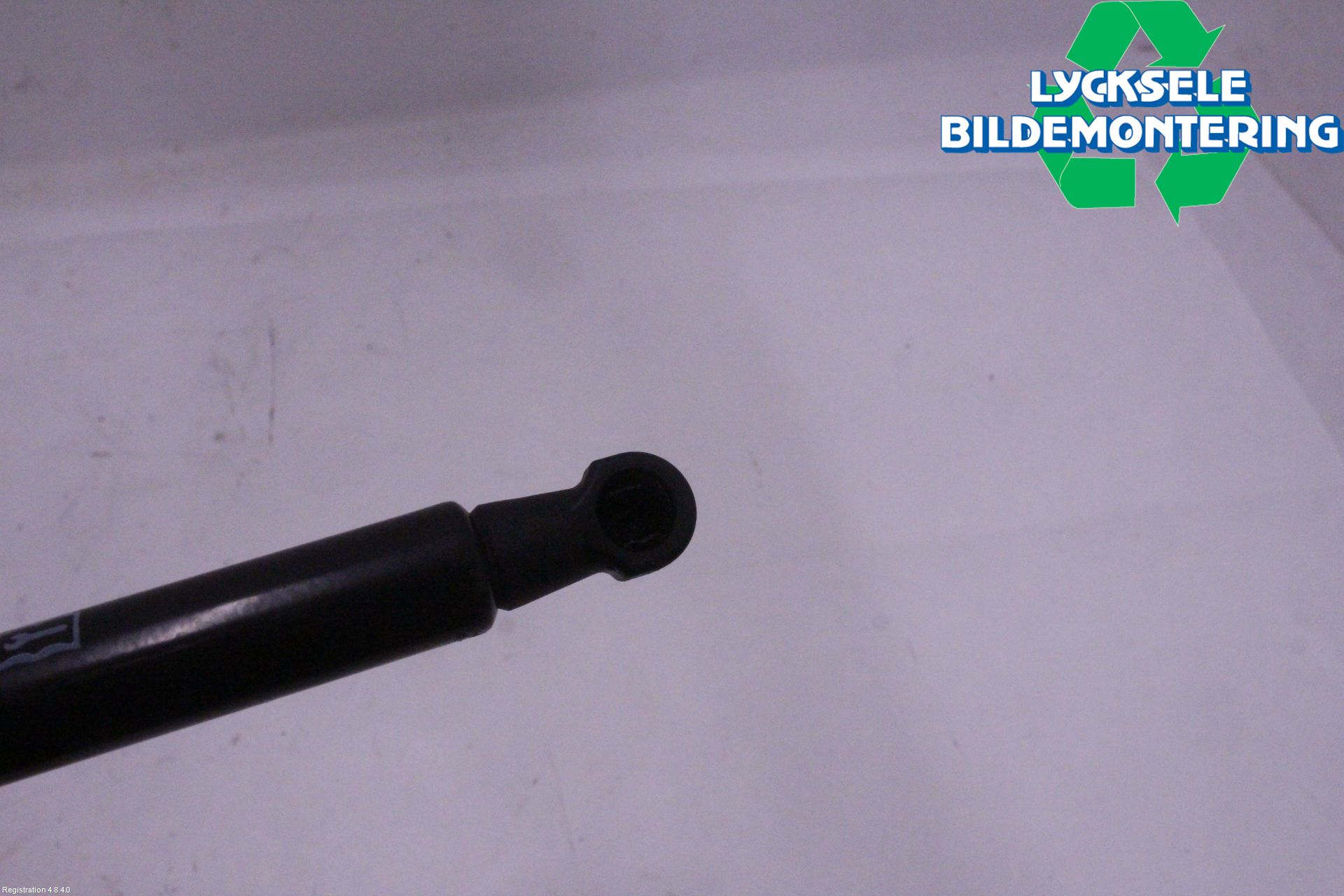 Audi A4/S4 B9 20- Gasfjäder Motorhuv