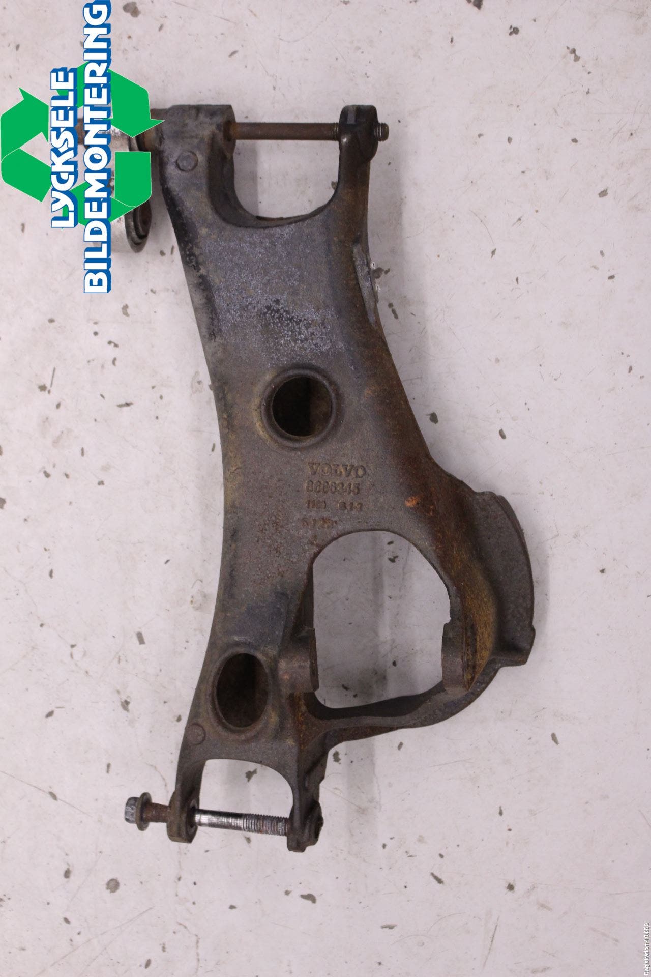 Volvo XC90 07-14 Bärarm Bak Vänster