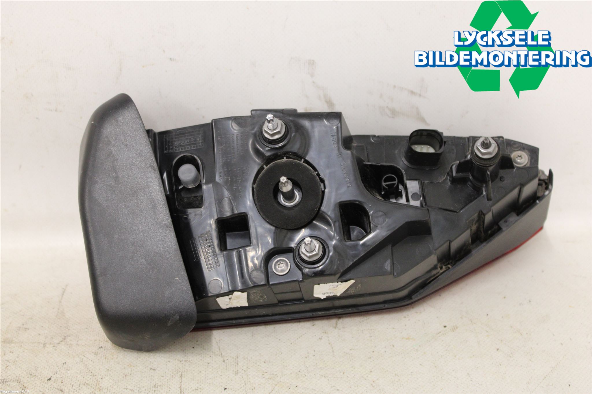 Audi A6 F2/C8 19- Bakljus Lucka Hö