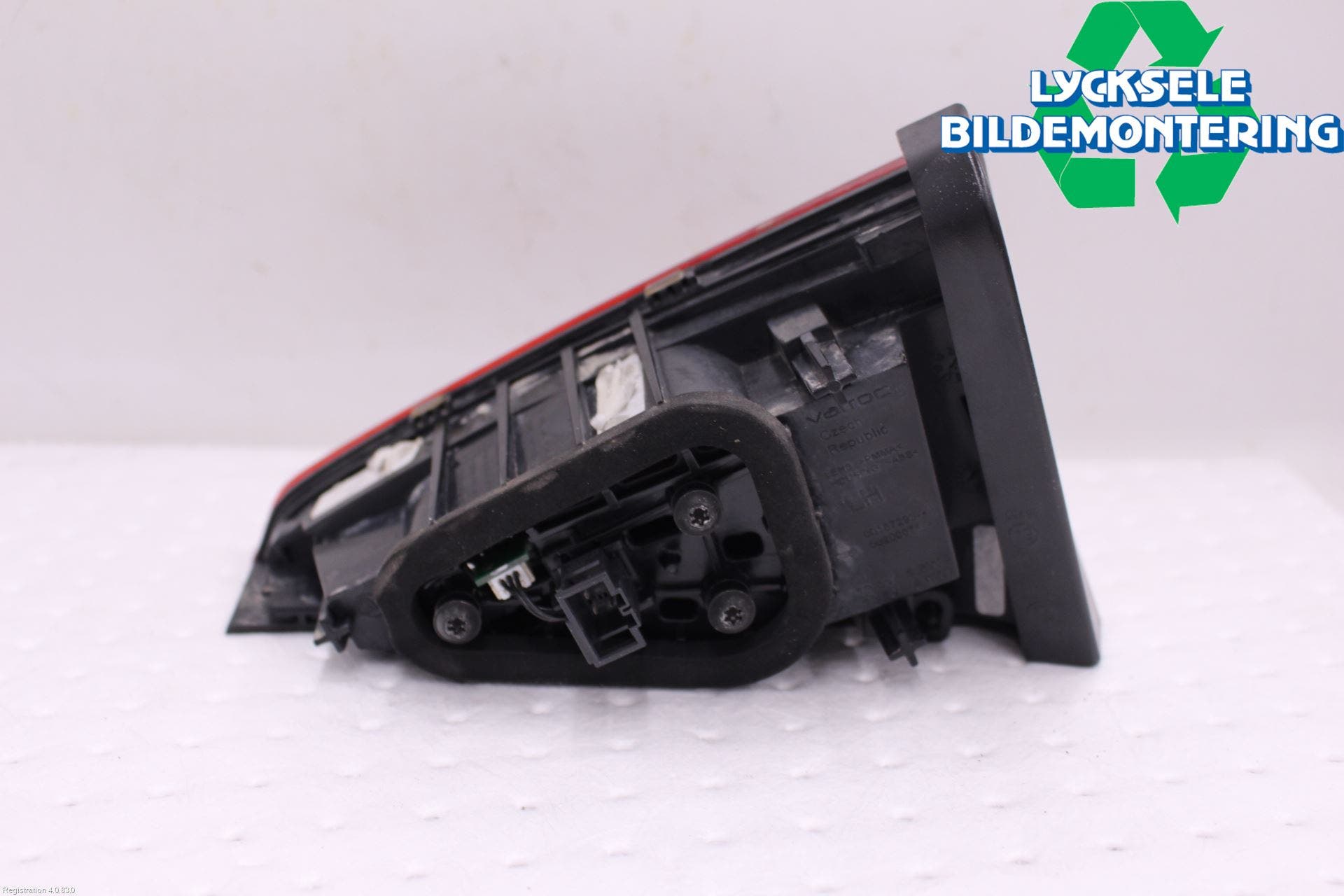 Skoda SUPERB 16-24 Bakljus Lucka Vä