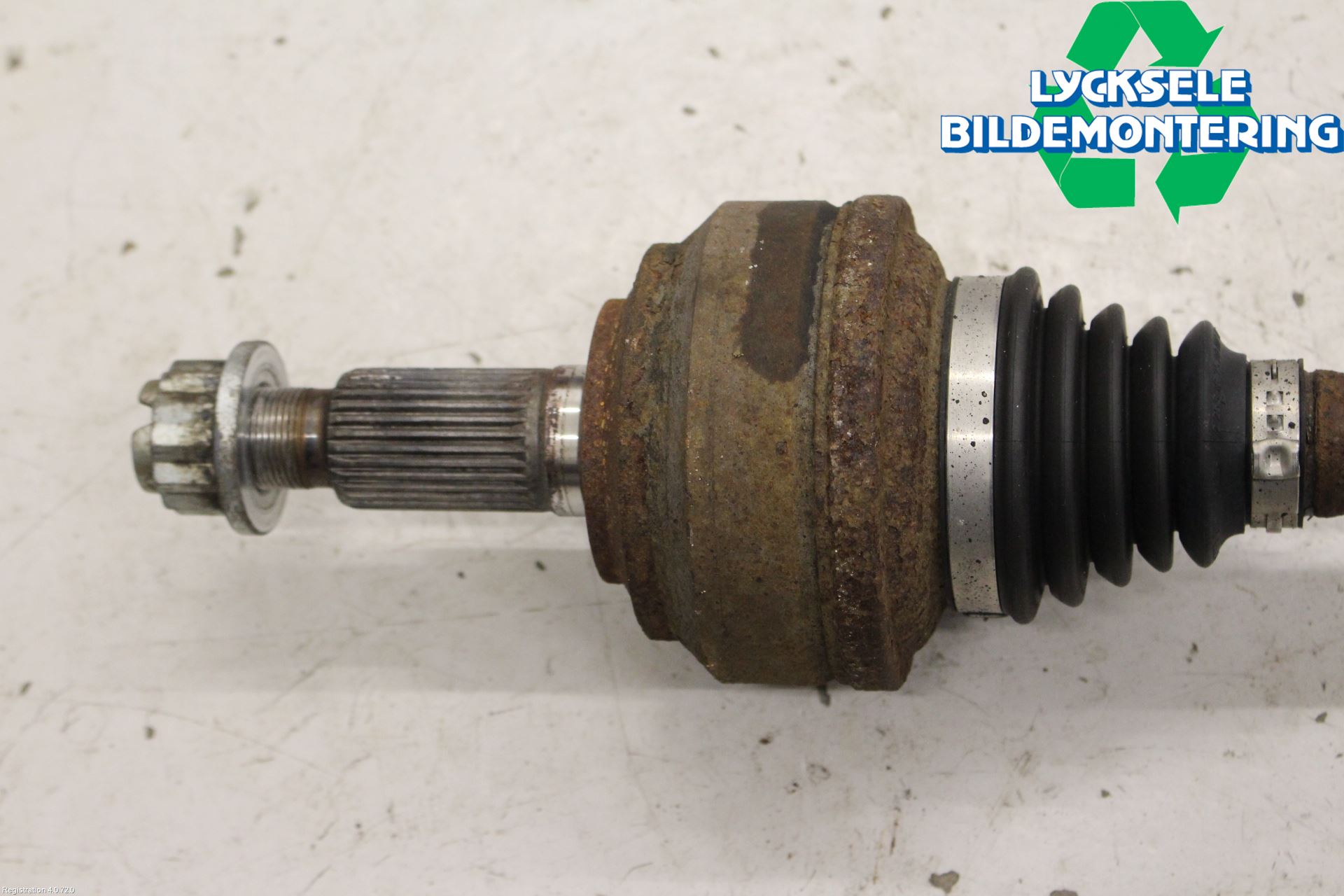 Audi Q7/SQ7 Drivaxel Bak Höger