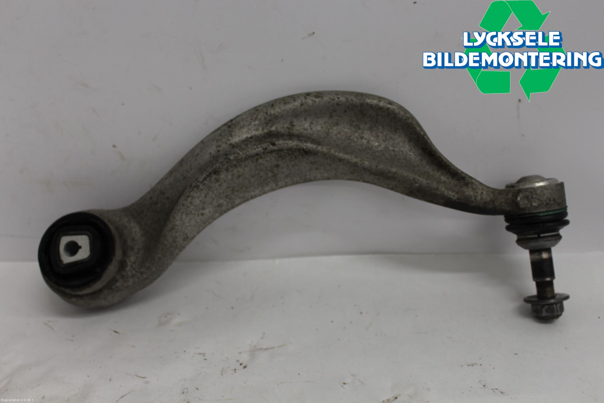 BMW 5 F10/F11/F18 09-17 Bärarm Fram Undre Hö