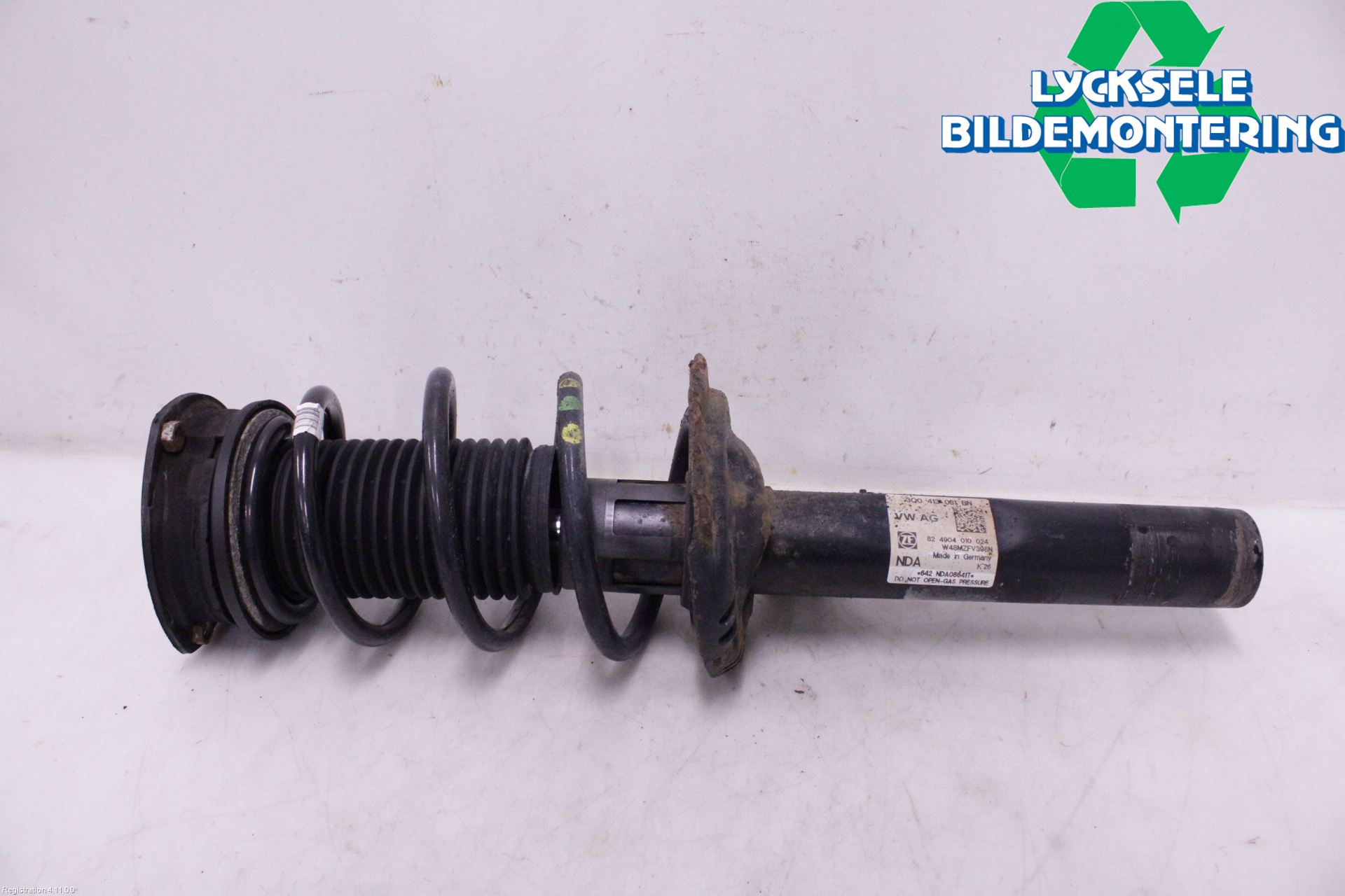 Volkswagen VW PASSAT 15-19 Fjäderben Fram Höger