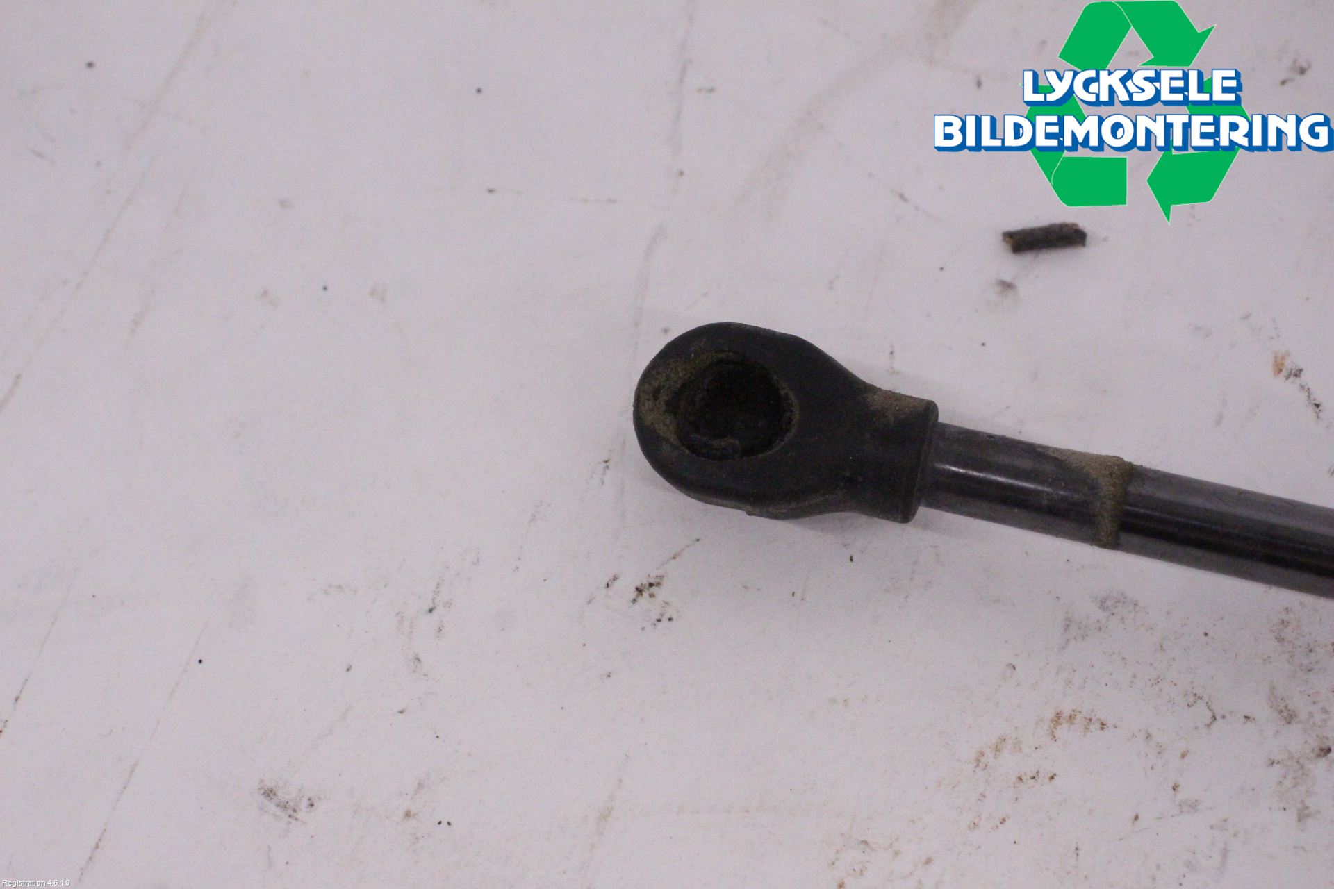 Cupra BORN 22- Gasfjäder Baklucka