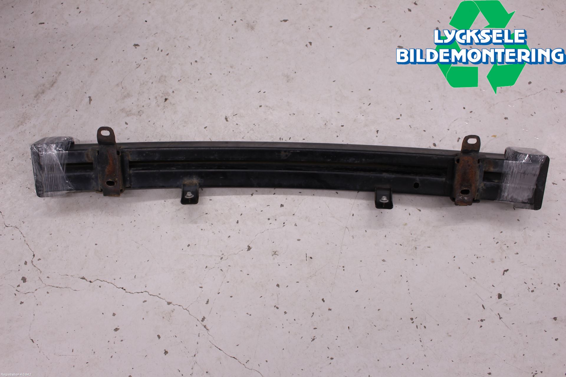 Nissan NAVARA 05-16 Stötfångarbalk Fram