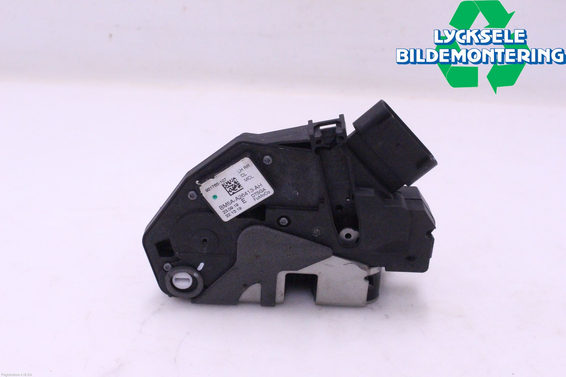 Ford KUGA 17-19 Låskista-Dörrlås