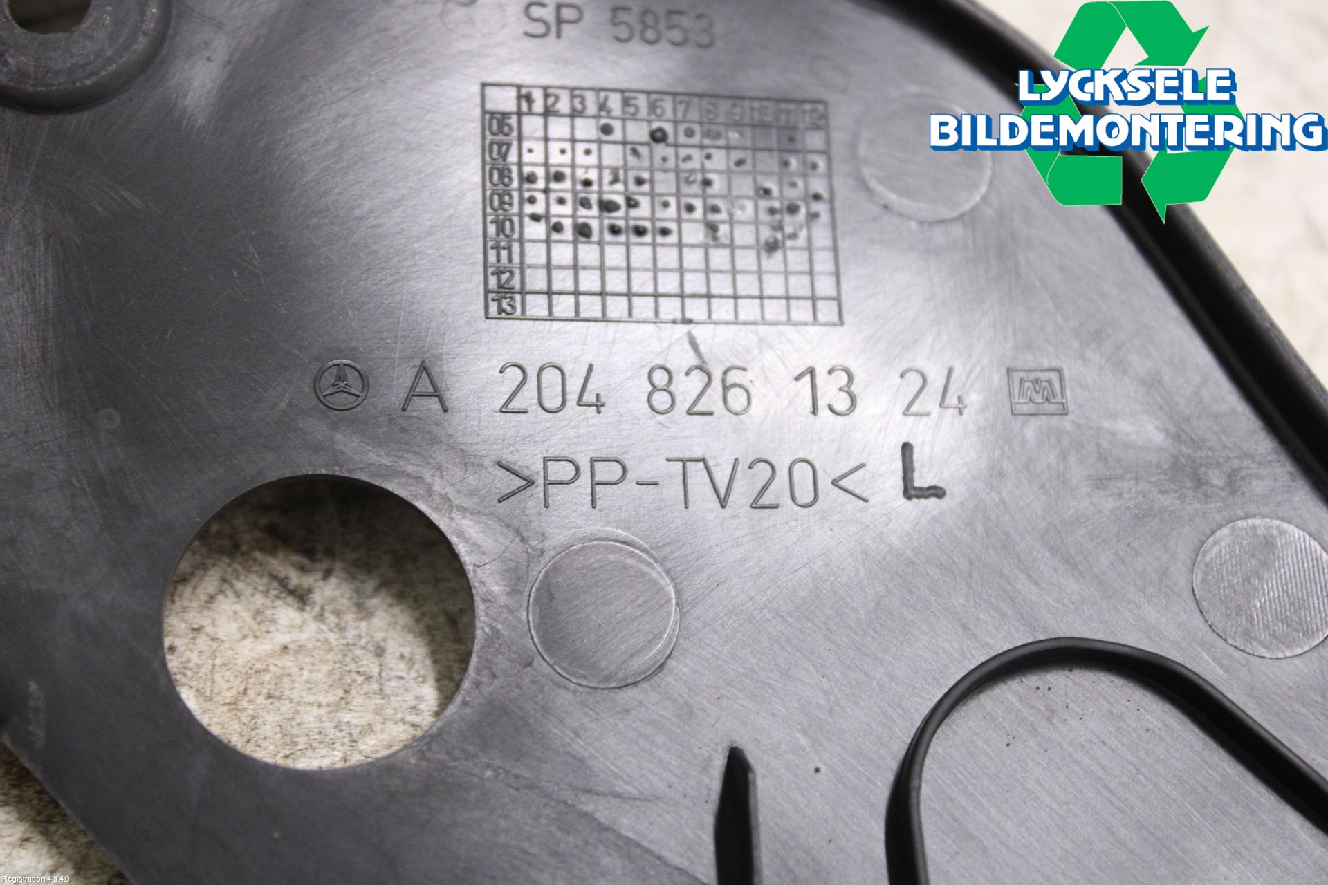 Mercedes-Benz MB C-KLASS (W204) 07-15 Täckplast Front