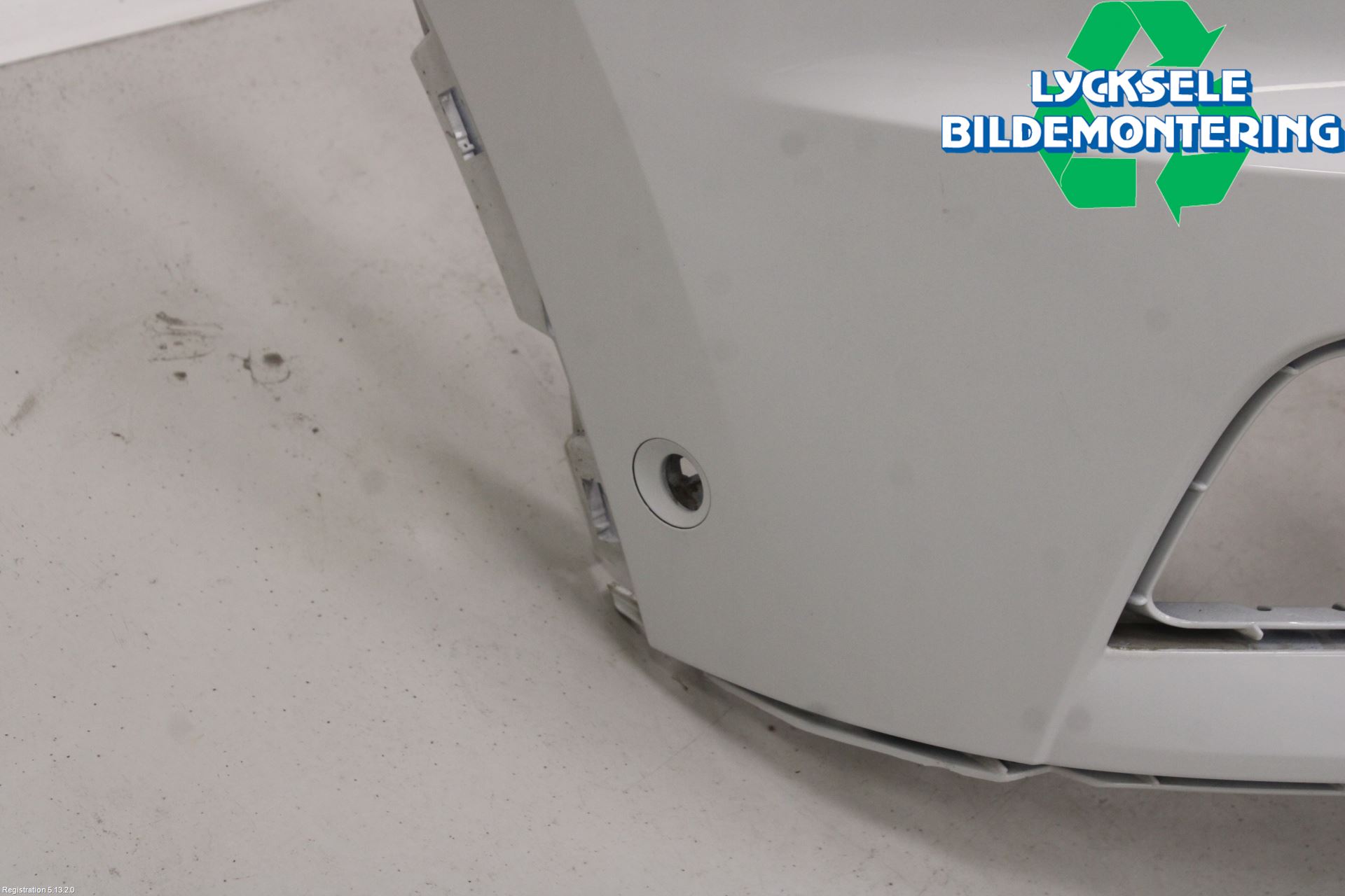 Volkswagen VW TIGUAN 16-24 Stötfångarbeklädnad Fram