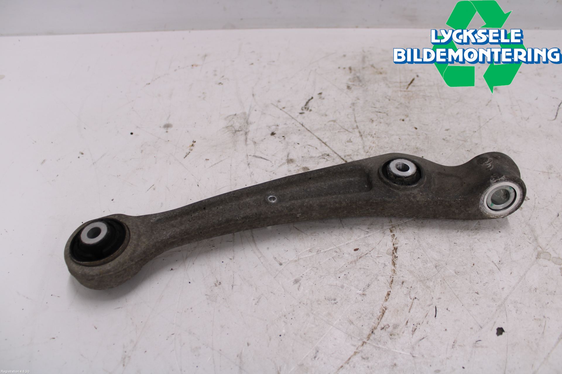 Audi A6 ALLROAD 12-18 Bärarm Fram Undre Hö