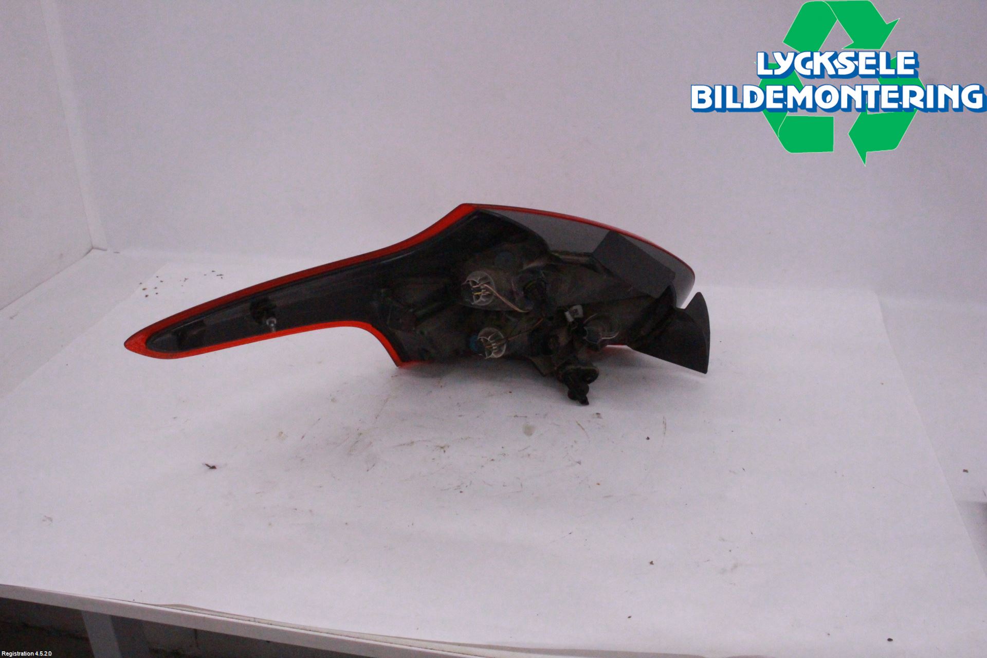 Ford FOCUS 15-18 Bakljus Höger