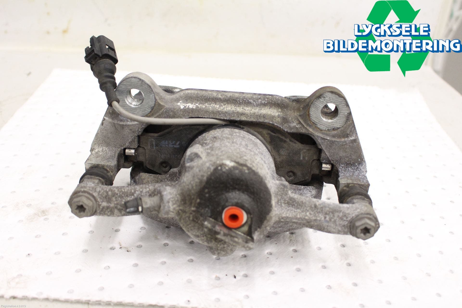 Skoda KAROQ 18- Bromsok Fram Höger