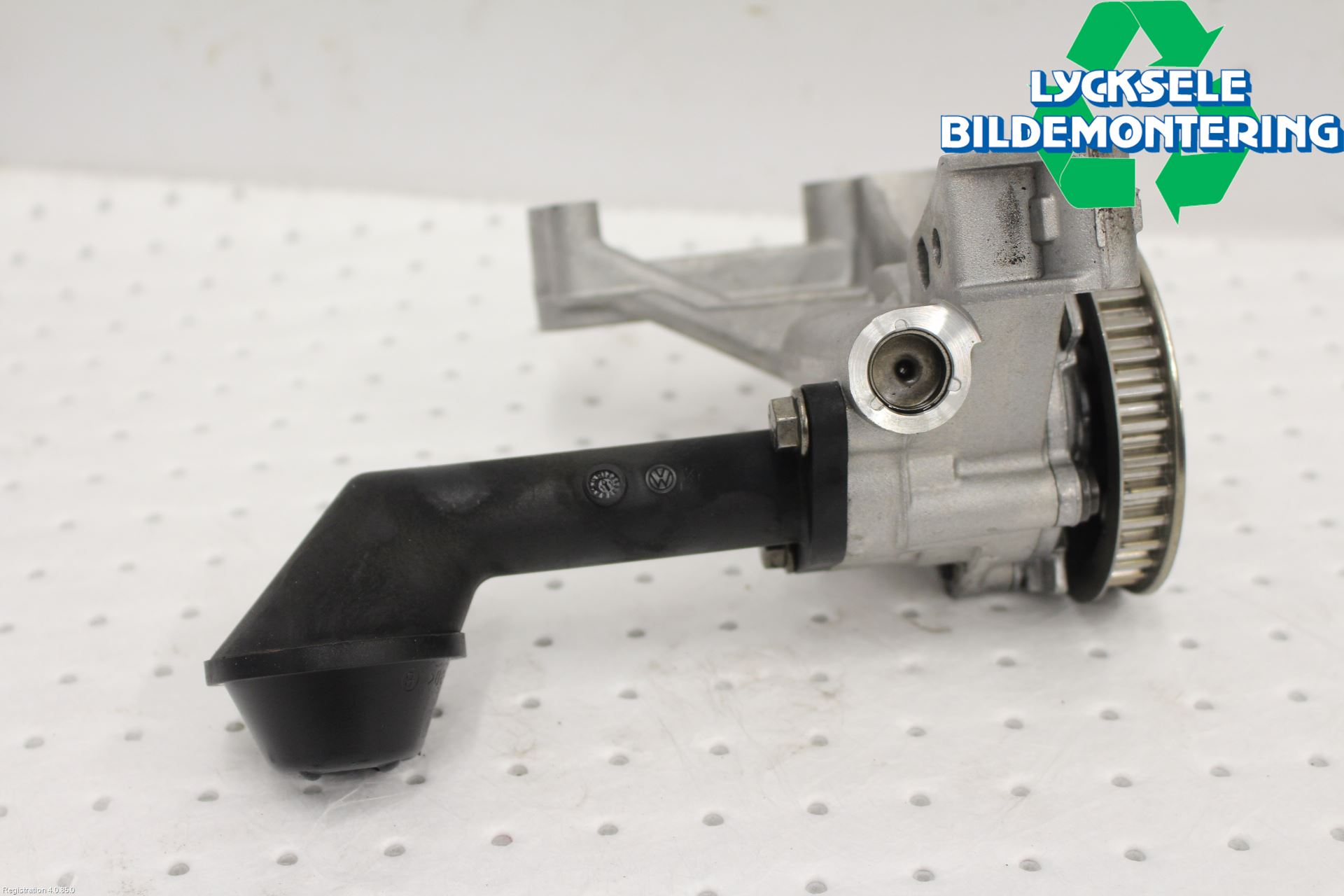 Volkswagen VW CADDY 11-15 Oljepump Motor