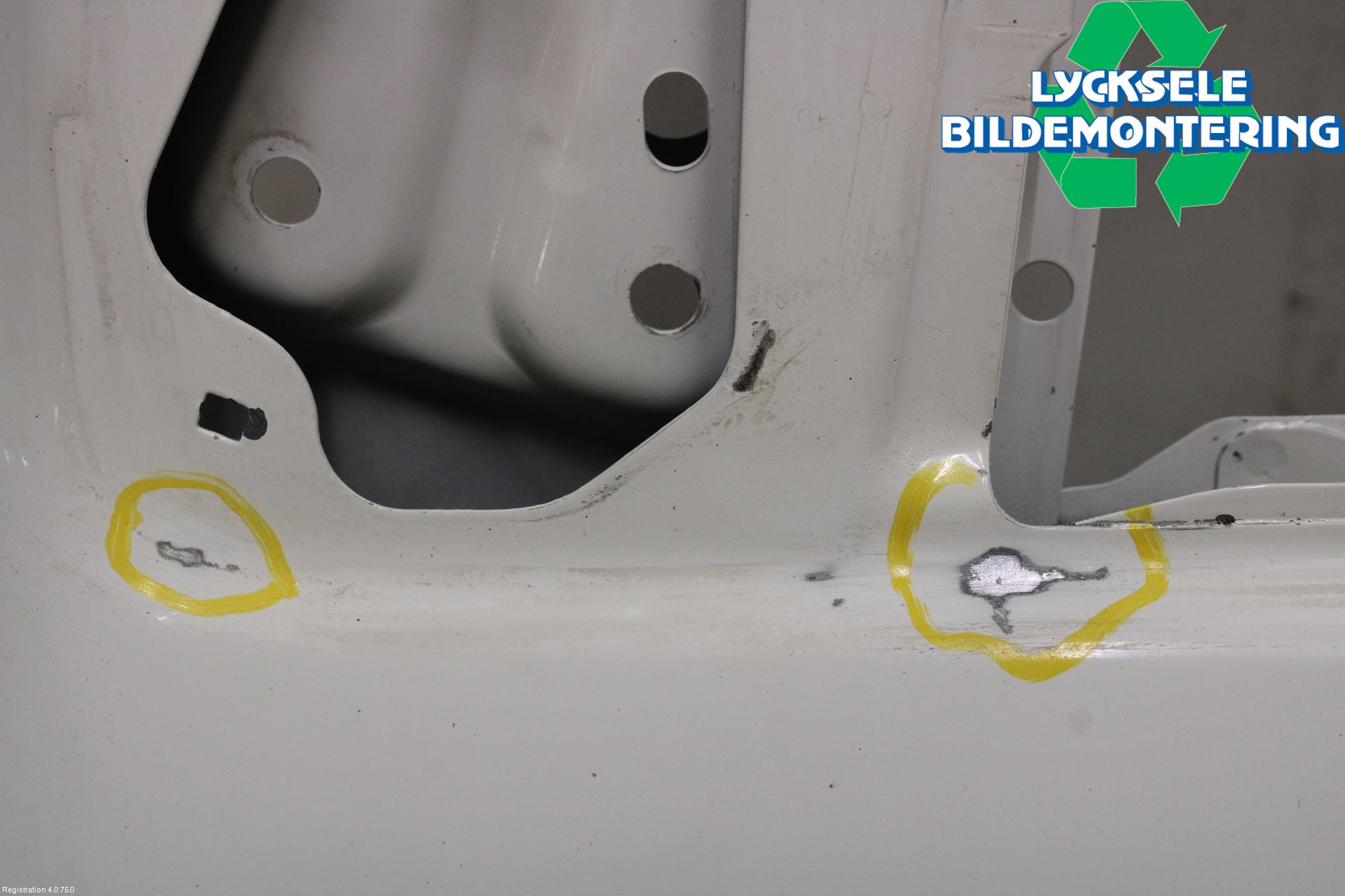 Nissan NAVARA 05-16 Dörr Fram Vänster