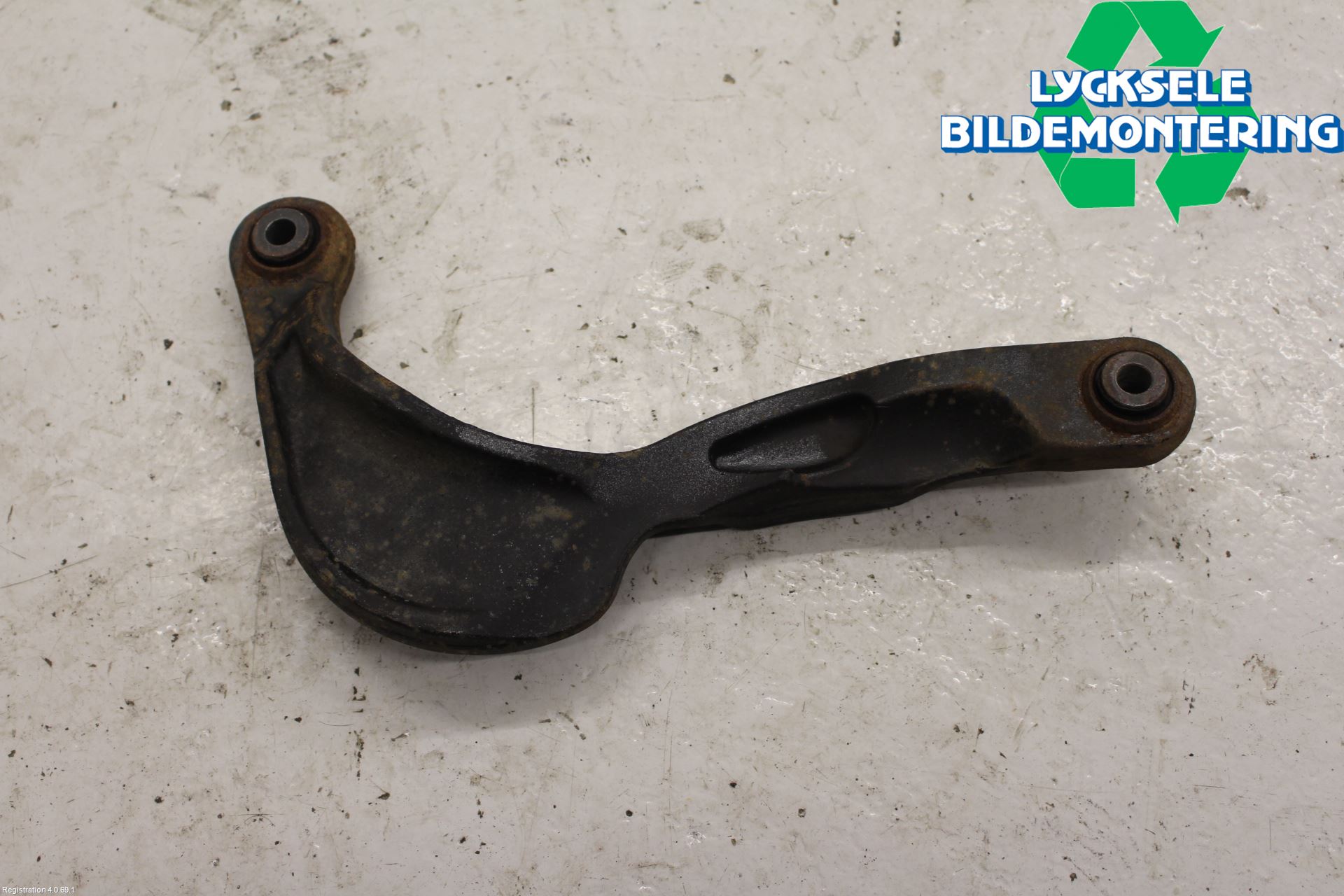 Volvo V70 14-16 Bärarm Bak Övre Vänster