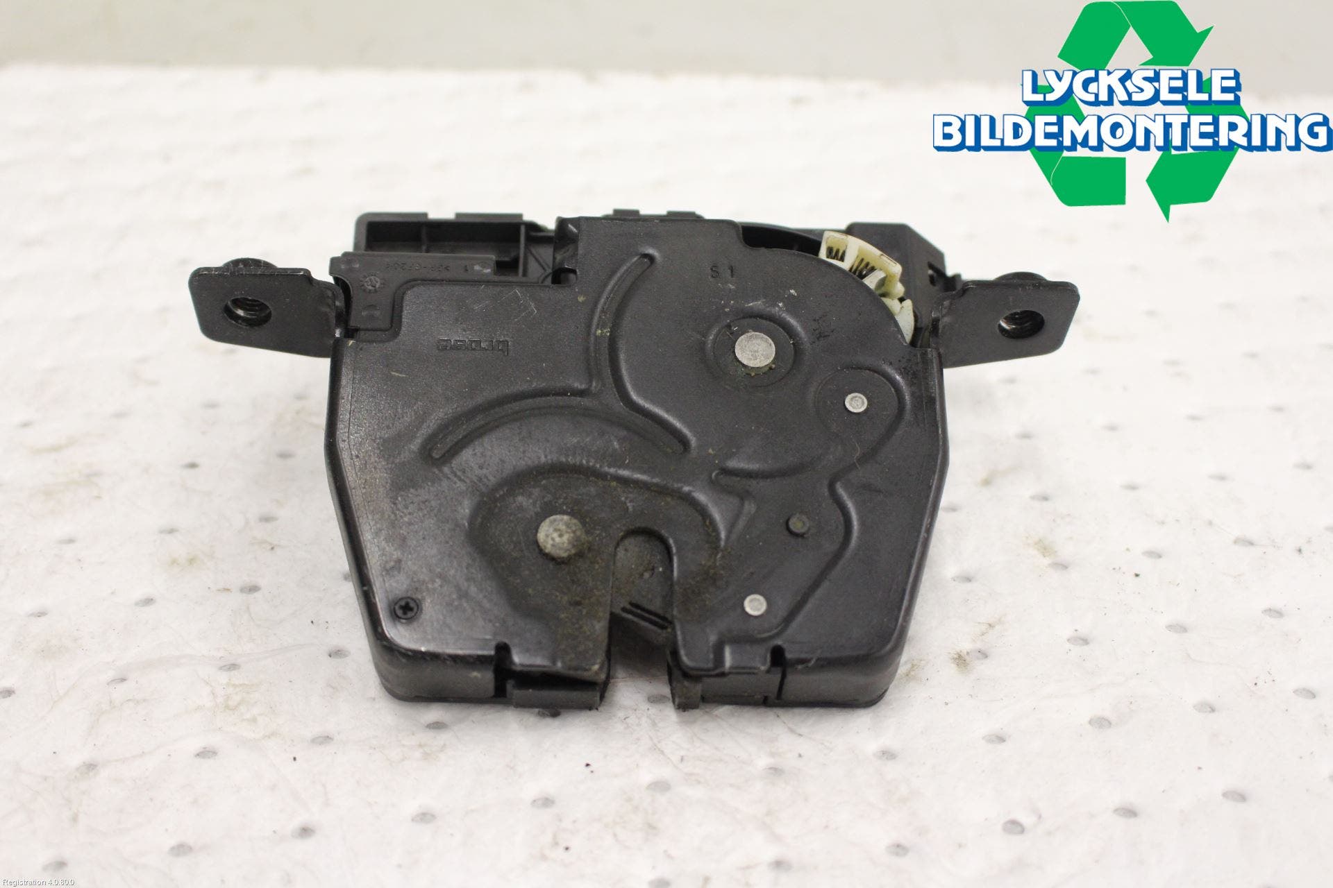 BMW 3 F30/F31/F80 12-19 Låskista Baklucka