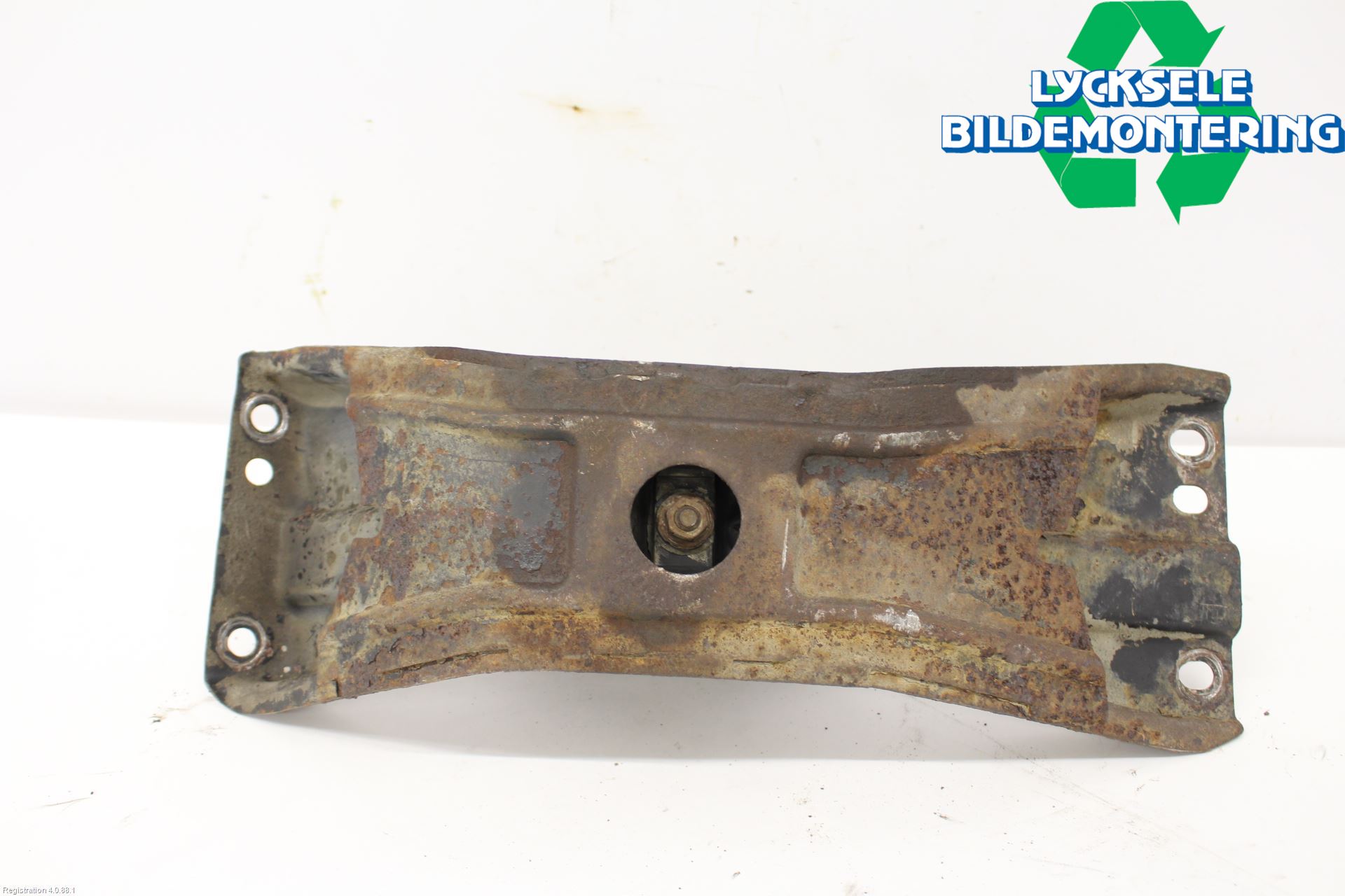 Volvo 940 91-98 Växellådsbalk