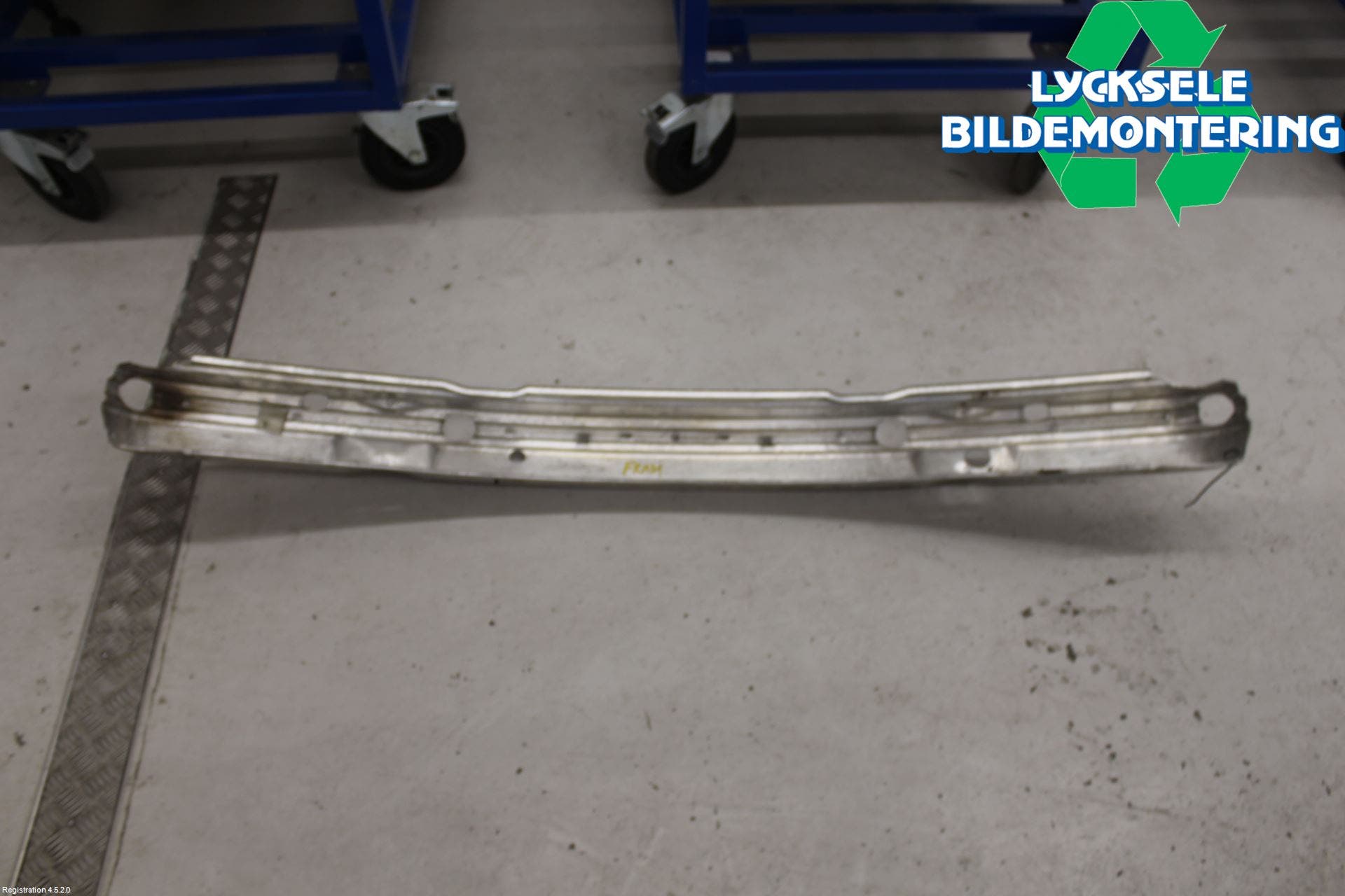 BMW 7 E38 93-01 Stötfångarbalk Fram