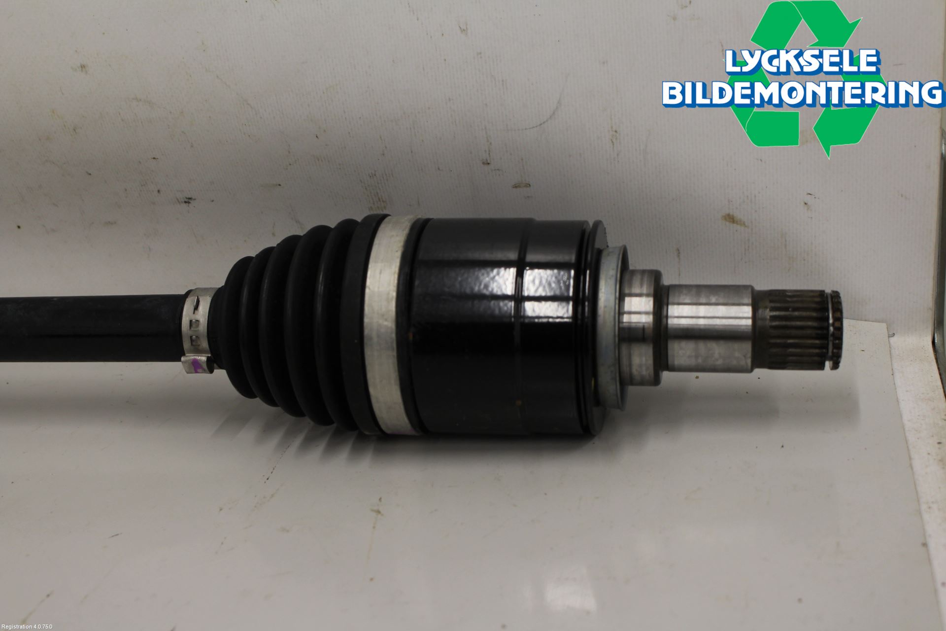 Mini COUNTRYMAN F60 17-23 Drivaxel Bak Vänster